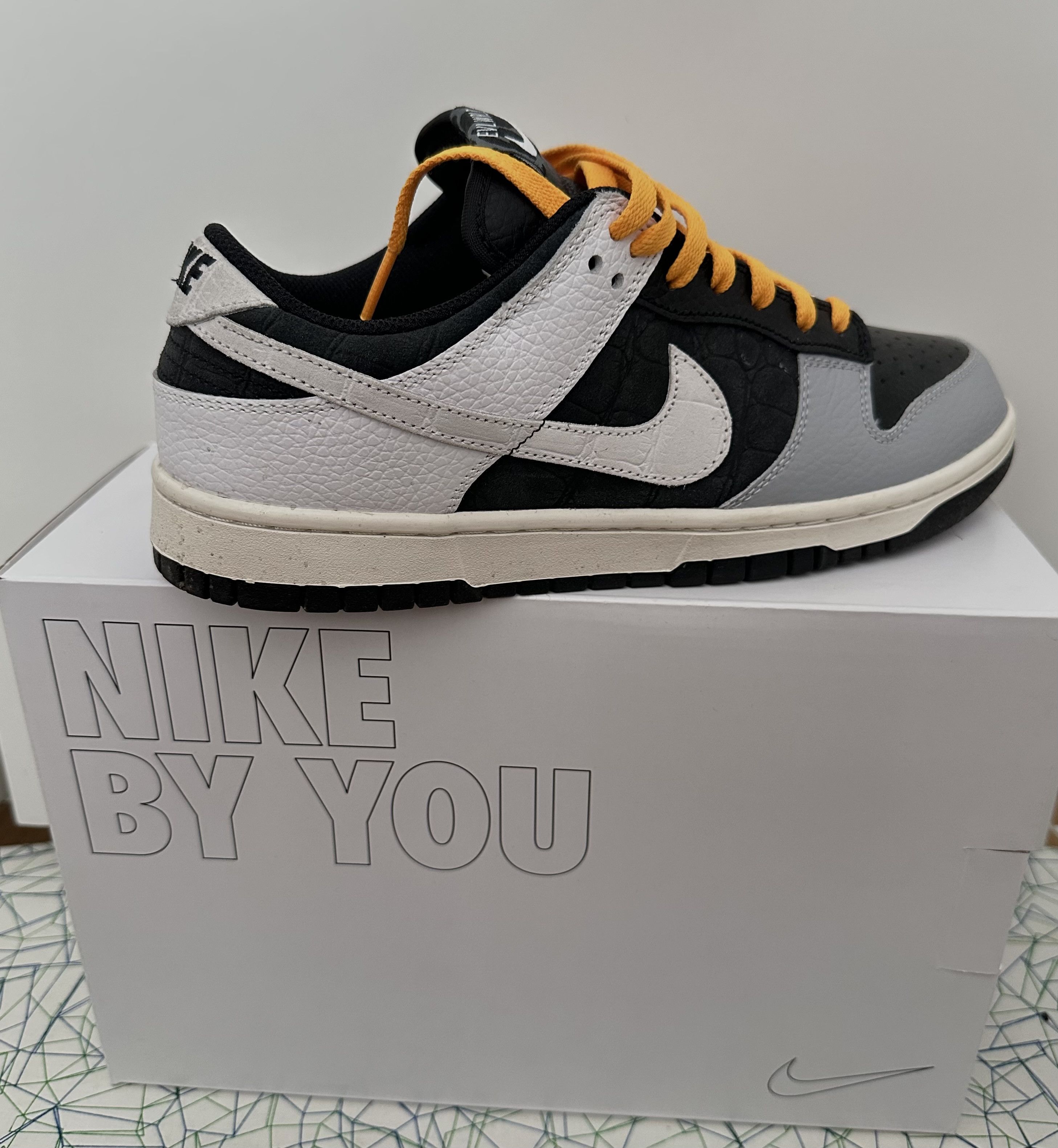 Nike Nike Dunk Low Split Identity Custom Nike By You – One of One Size US 10 / EU 43 - 7 Thumbnail