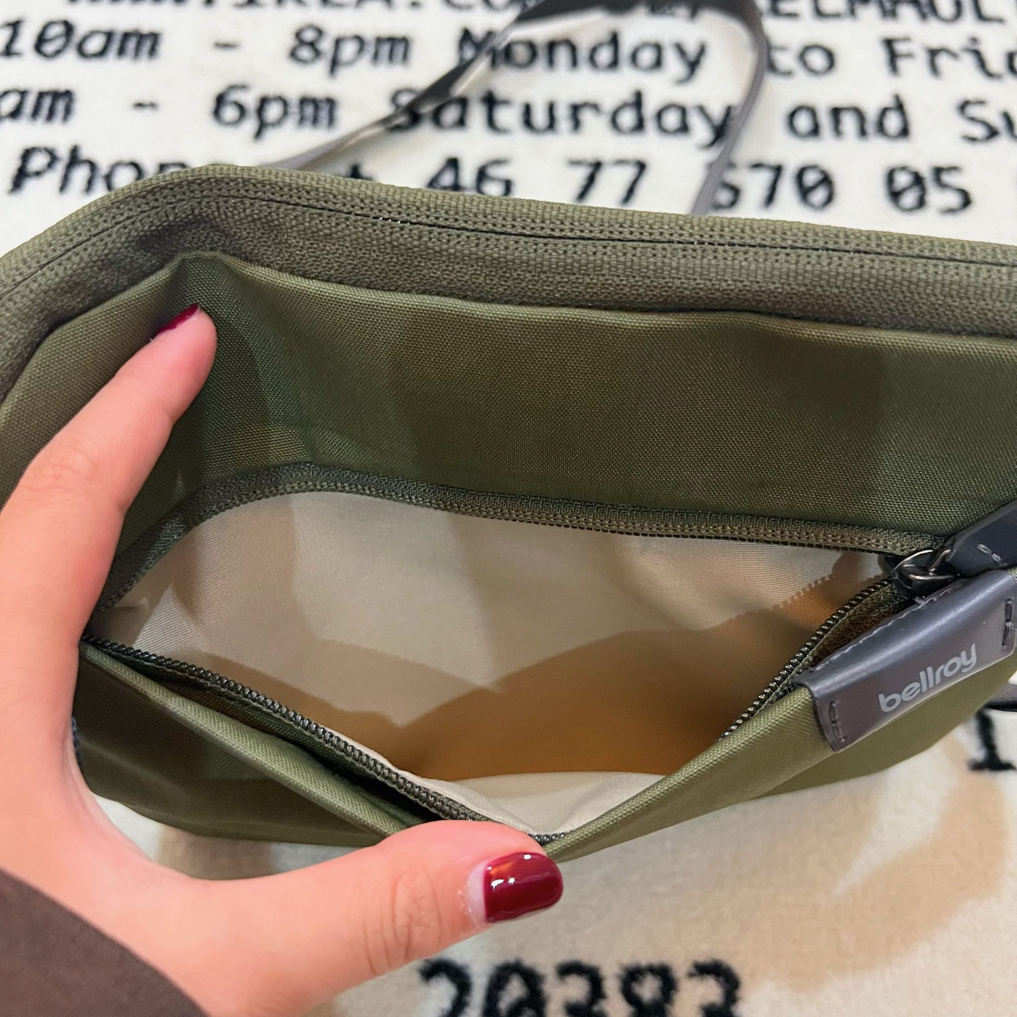 Bellroy Bellroy City Pouch Plus Crossbody Bag - Ranger Green. Size ONE SIZE - 2 Thumbnail