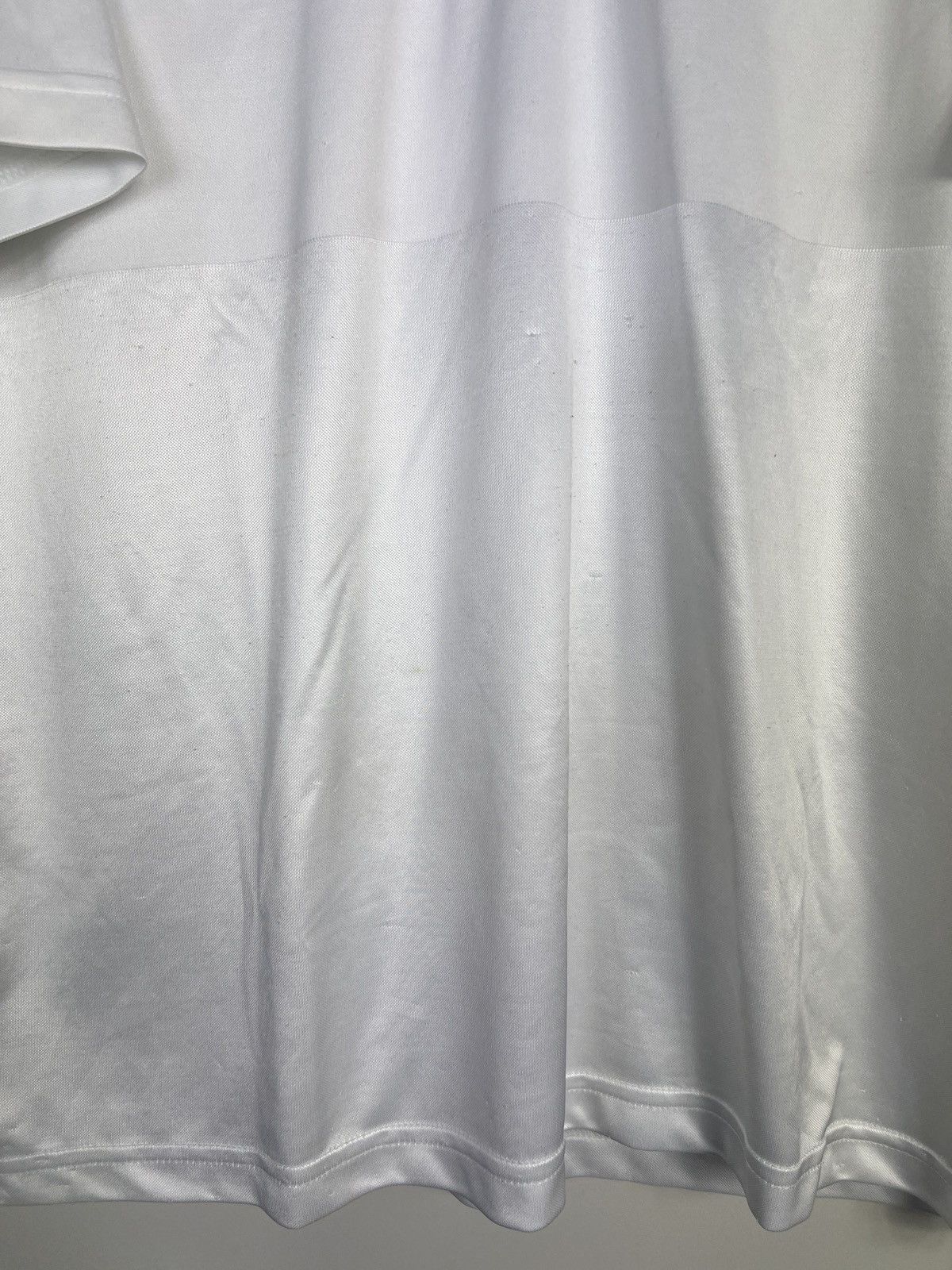 Nike Tshirt Nike Tennis Logo White Vintage Polo Shirt Size US M / EU 48-50 / 2 - 3 Thumbnail