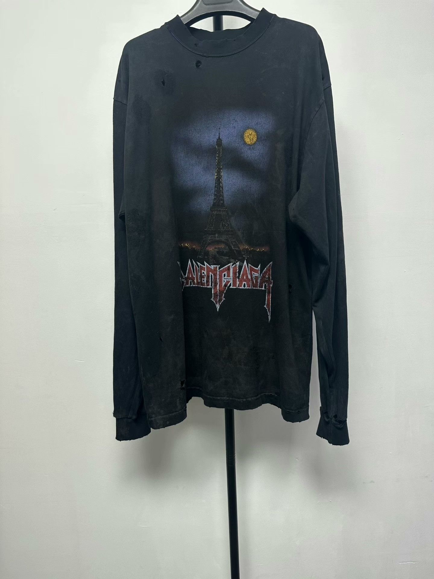 Balenciaga Balenciaga Eiffel Tower Graphic Long Sleeve XS Size US XS / EU 42 / 0 - 1 Thumbnail