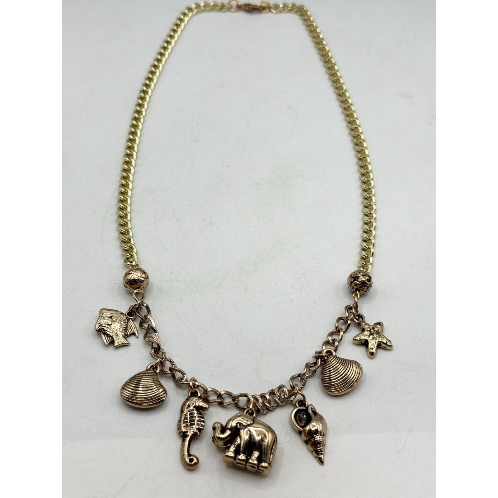 Vintage Vintage gold tone Sealife jungle charm necklace Size ONE SIZE - 2 Thumbnail