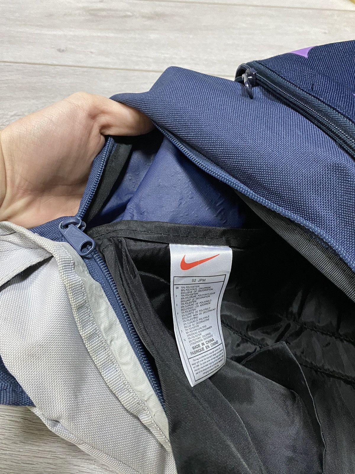 Vintage Nike 90s vintage gorpcore sling bag swoosh stripes Size ONE SIZE - 9 Thumbnail