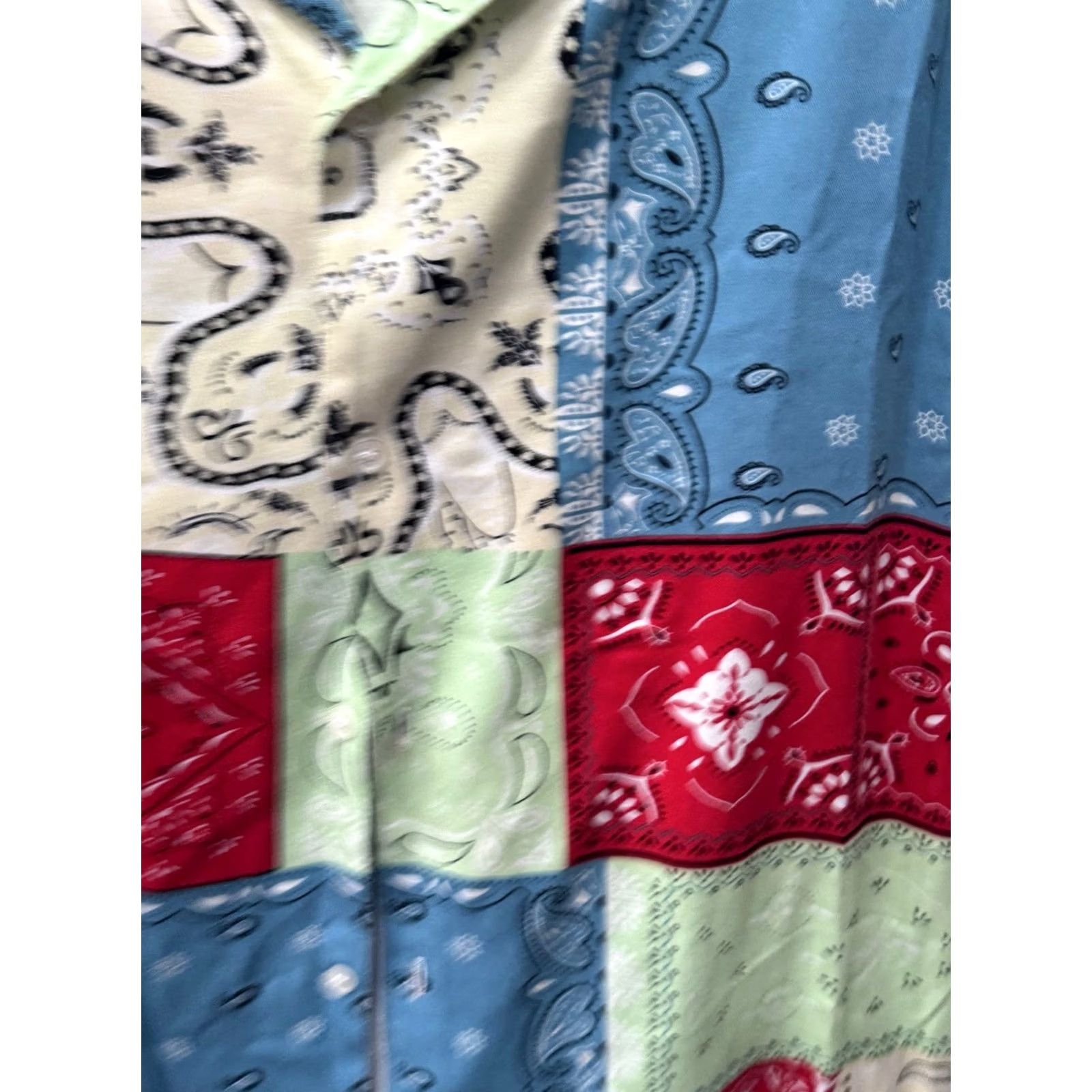 Forever 21 Forever 21 Retro Paisley Patch Work Large L SHORT SLEEVE BUTTON UP SHIRT Size US L / EU 52-54 / 3 - 5 Thumbnail