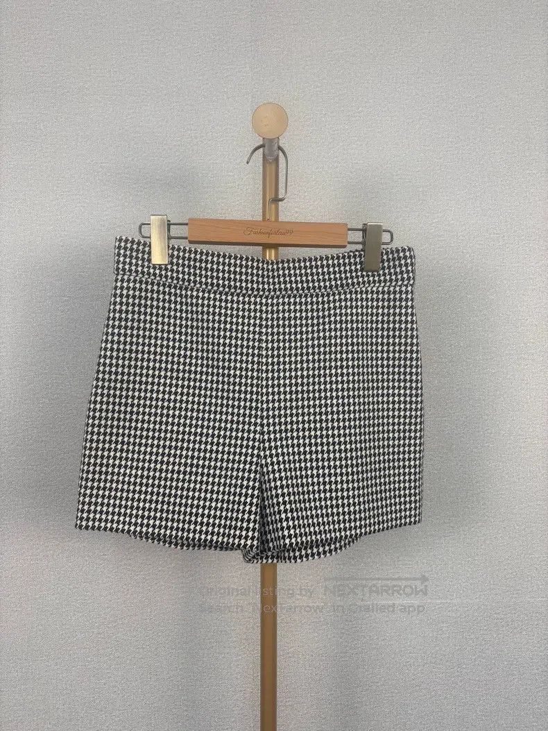 Dior Dior Checked wool shorts Size 24" / US 00 / IT 34 - 1 Thumbnail