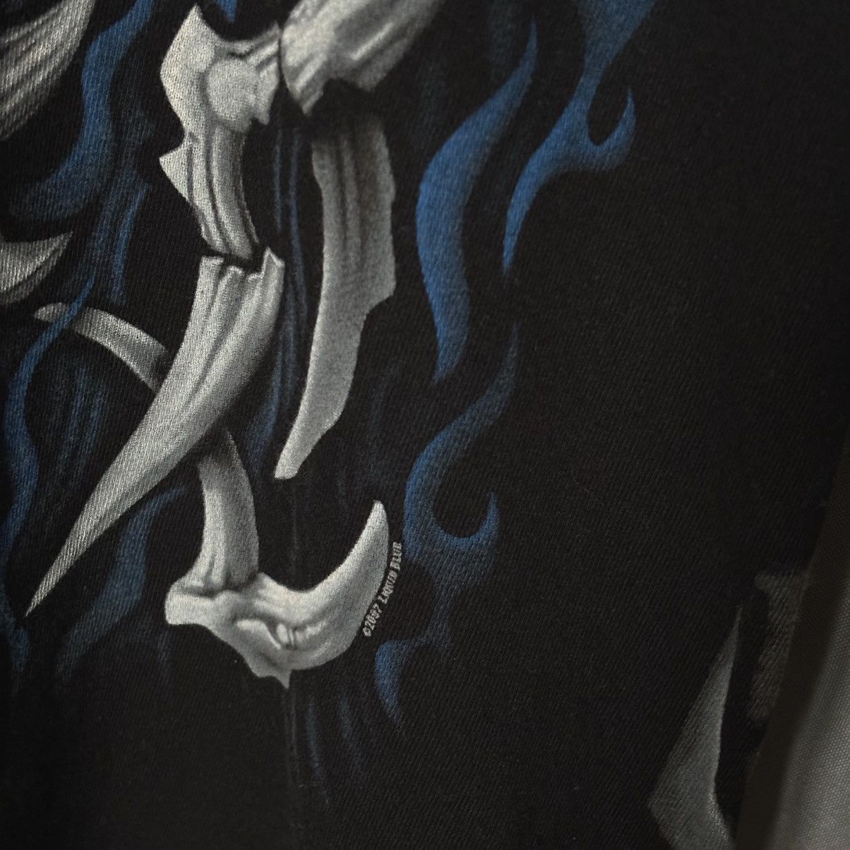 Liquid Blue Liquid Blue vintage rare tee 2007 bones large Size US L / EU 52-54 / 3 - 2 Thumbnail
