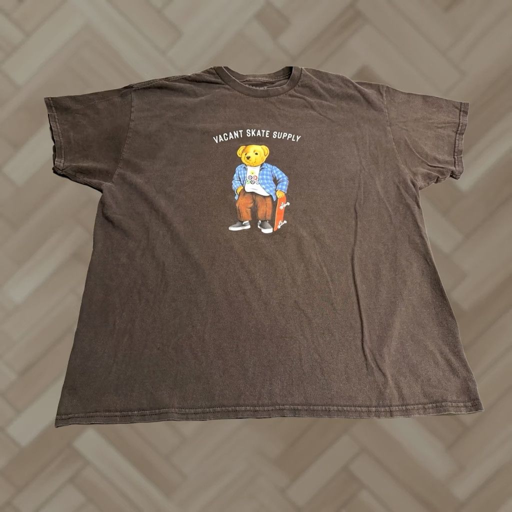 Vintage Vacant Skate Supply T-Shirt Skater Teddy Bear Grunge Streetwear Brown XL Graphic Print Polo? Size US XL / EU 56 / 4 - 1 Thumbnail