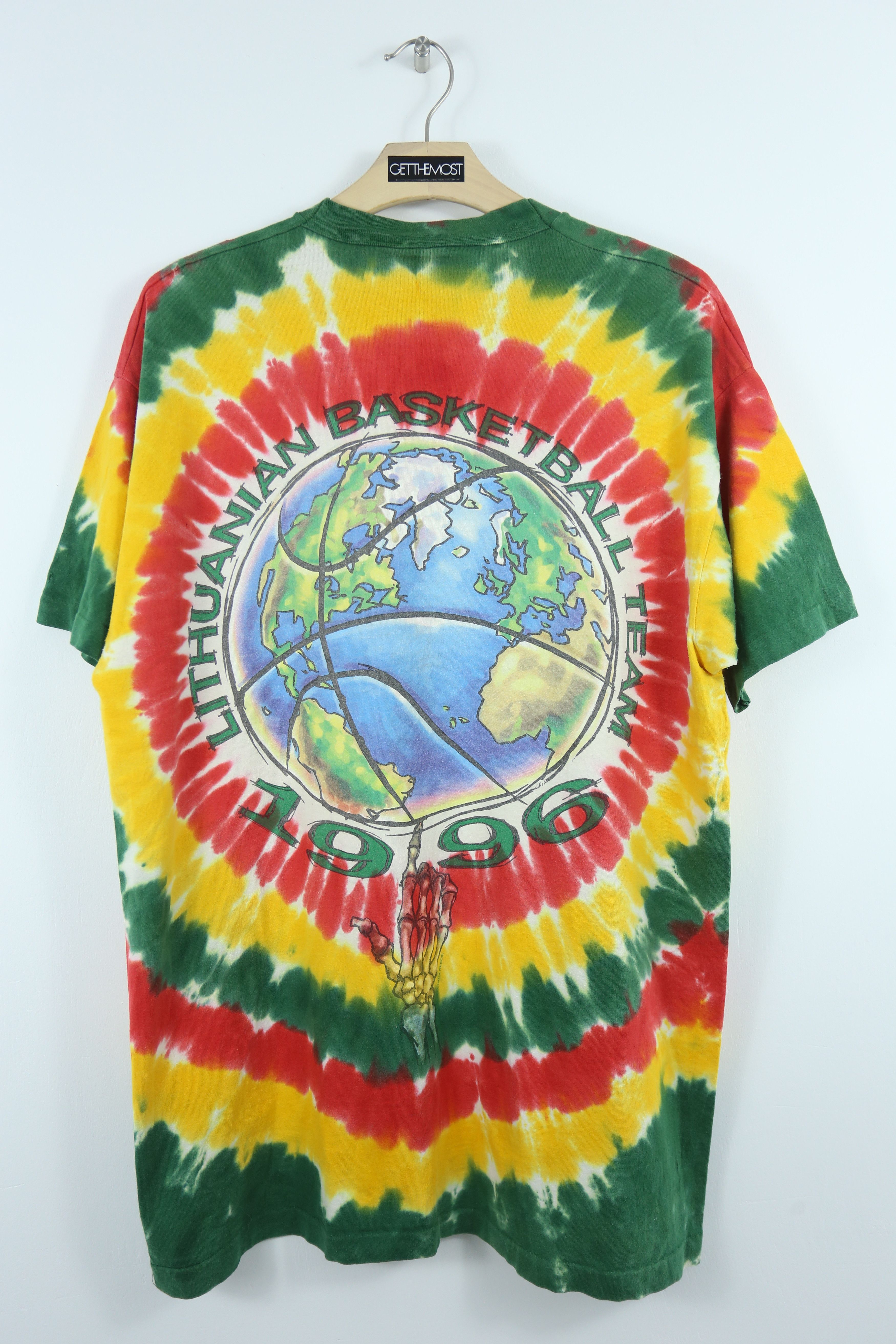 GTMC682 Vtg 90s Liquid Blue Lithuania Basketball team (XL)