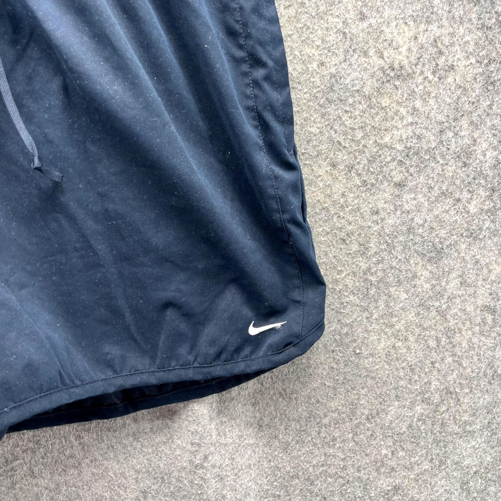 Nike Nike Shorts Women Large Vintage Y2K Blue Navy Swoosh Athletic Fleece, Activewear, 3 in inseam, Regular, Polyester, Gym & Training, Beige? Size 36" / US 14 / IT 50 - 4 Thumbnail