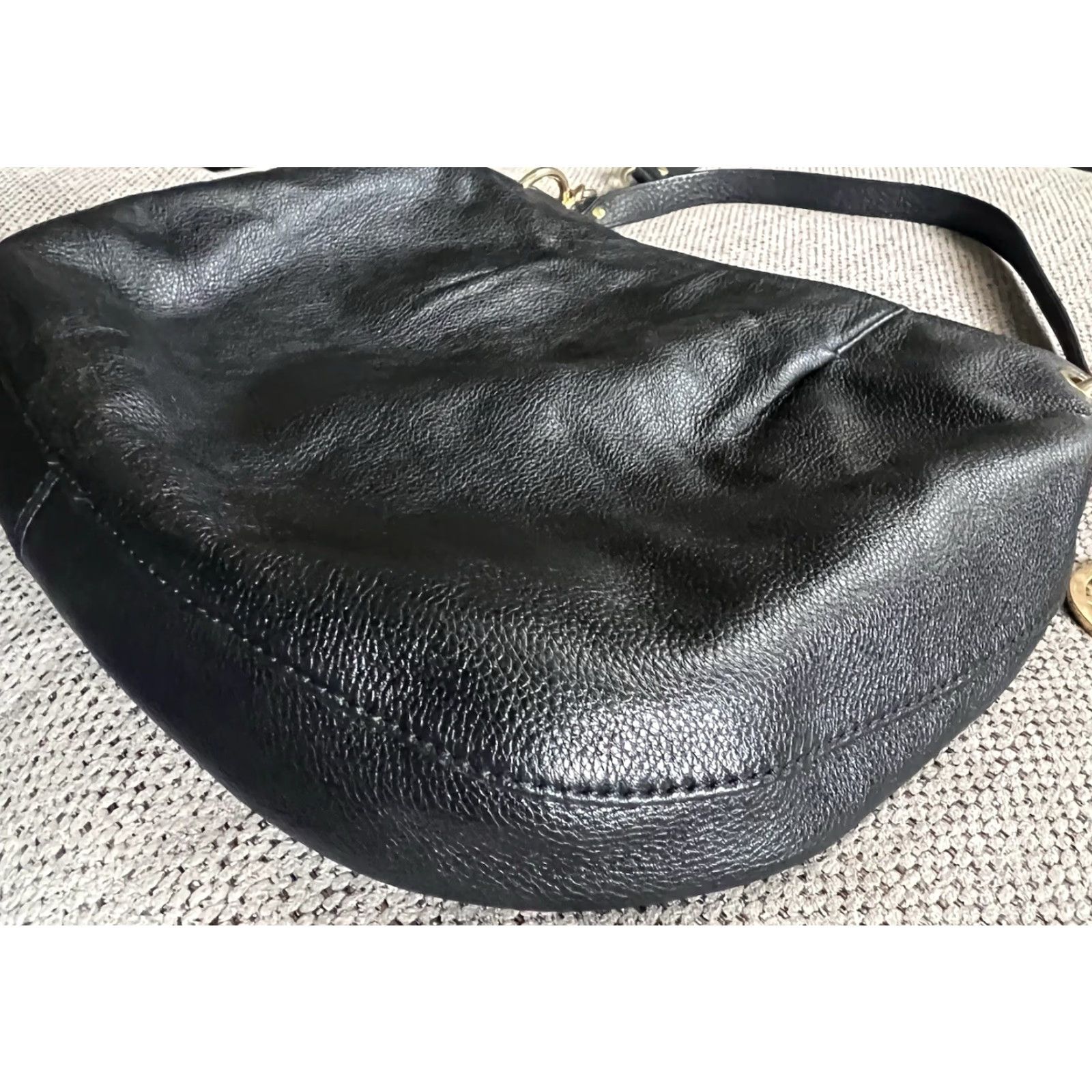 Michael Kors MICHAEL KORS Bedford Shoulder Bag PEBBLED Leather Convertible Purse Large Black EUC Bags Womens Size ONE SIZE - 7 Thumbnail