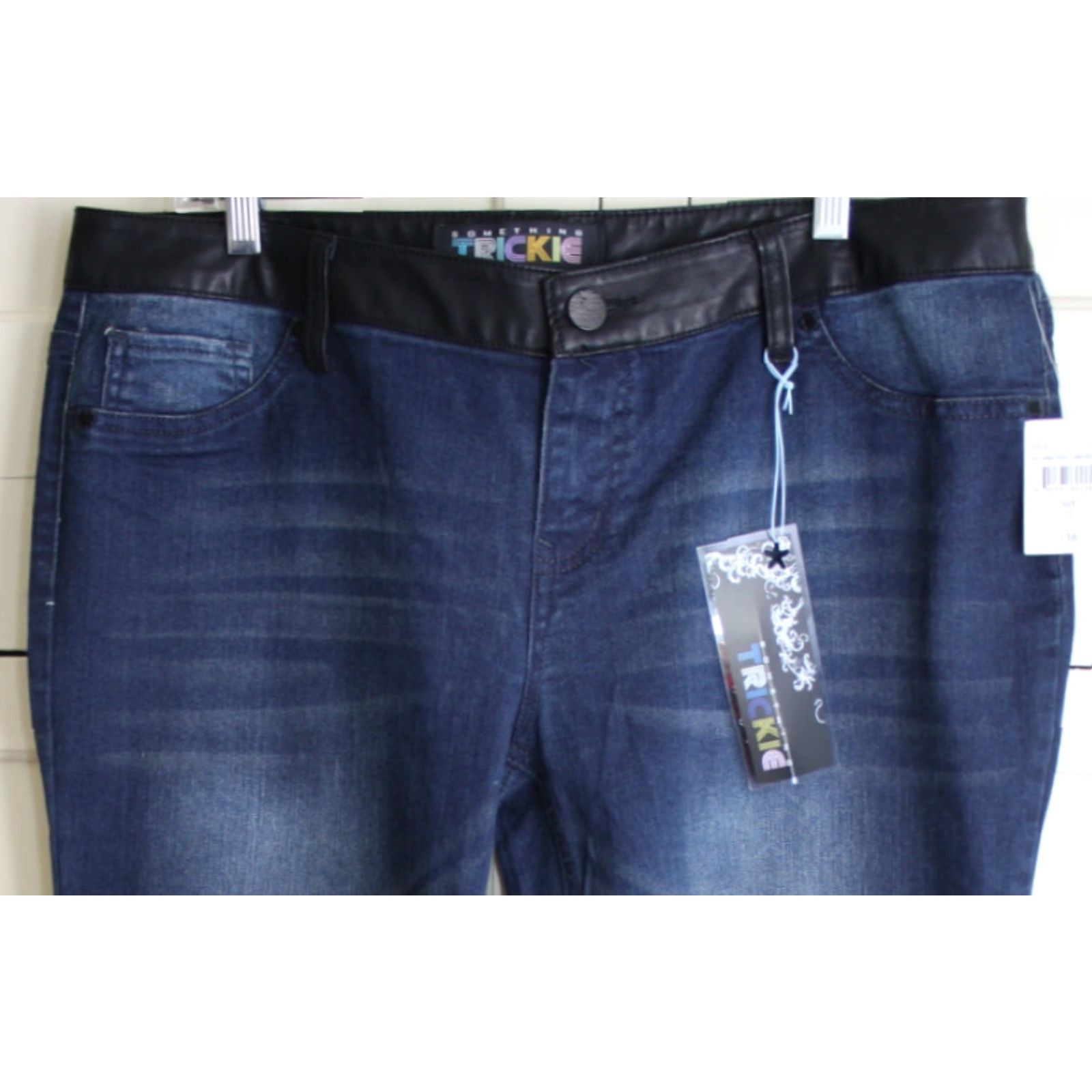 Denime VINTAGE Something Trickie Dark Denim Slim Skinny Jeans Jr's Size 15 Blue Womens Juniors 32in Inseam 79% Cotton 20% Polyester 1% Spandex Size 36" / US 14 / IT 50 - 3 Thumbnail