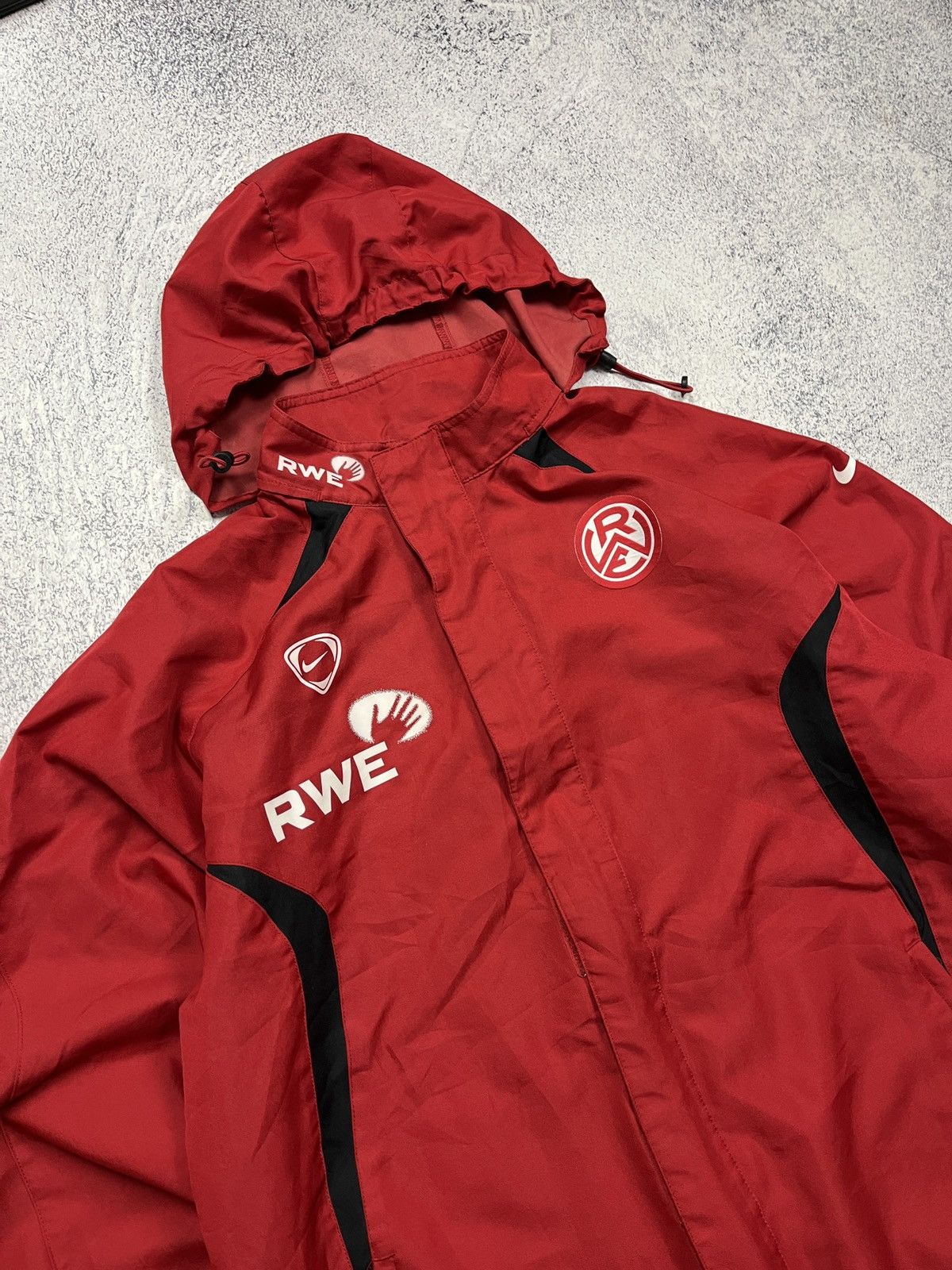 Vintage Vintage 00’s Nike Rot-Weiss Essen Soccer Track Jacket Rare Size US M / EU 48-50 / 2 - 5 Thumbnail
