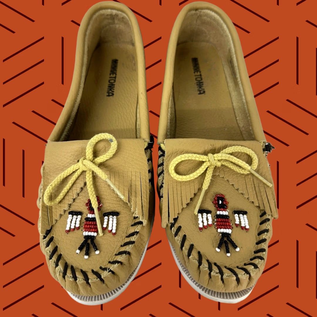 Minnetonka Minnetonka Moccasins Tan Thunderbird Beaded Leather Womens 9.5 Size US 10 / IT 40 - 1 Thumbnail