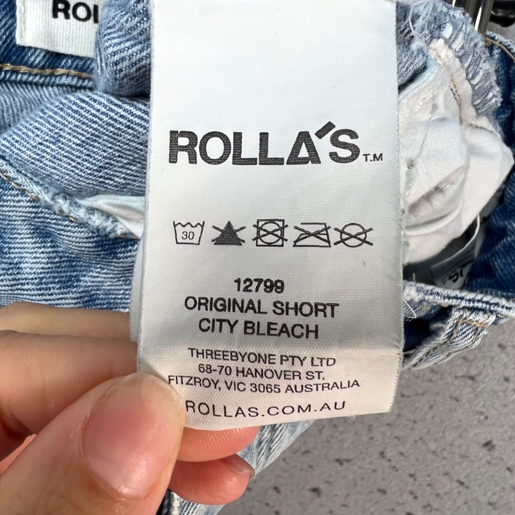 Vintage Rollas Womens 24 High Rise Cut-Off Denim Shorts City Bleach Raw Hem Jeans Cut-Offs 5-Pocket Summer Womens Size 42" / US 20 - 6 Thumbnail