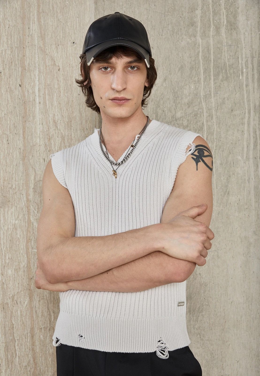Han Kjobenhavn !DS! SS23 Han Kjobenhavn Distressed Knit Cream Vest Size US L / EU 52-54 / 3 - 4 Thumbnail