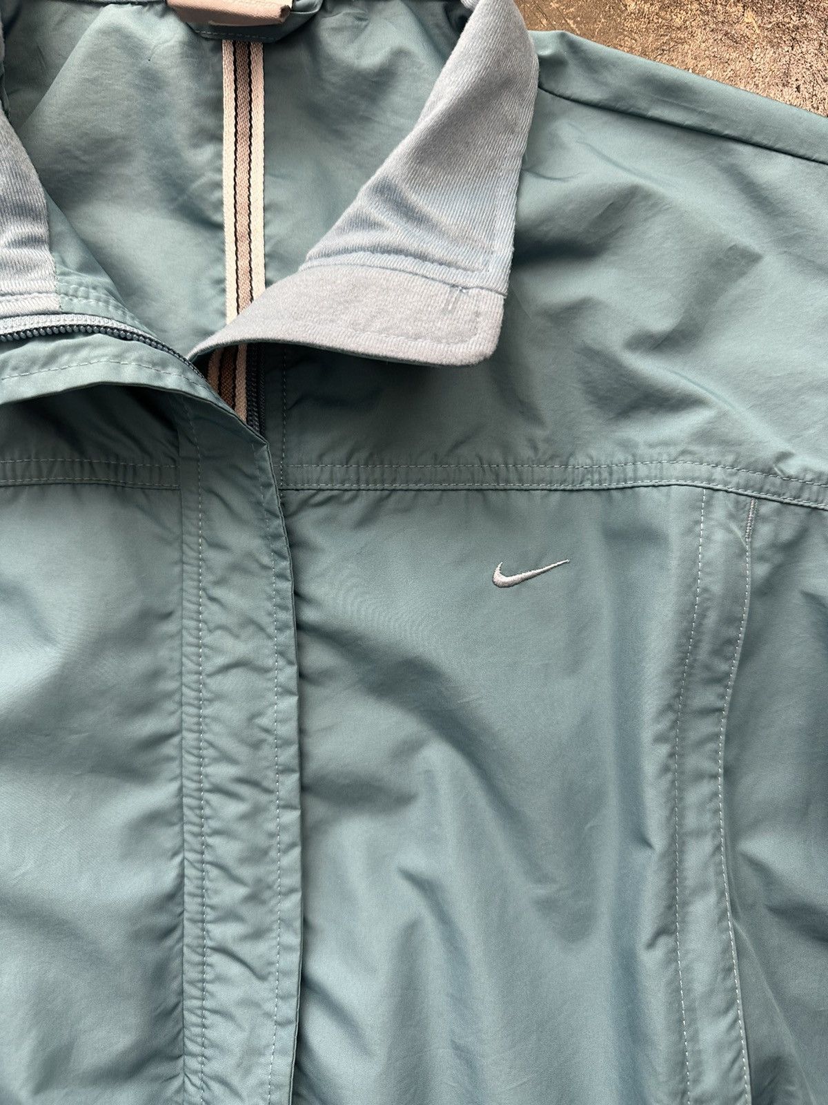 Nike × Vintage Vintage Women’s Nike Teal Rain Jacket Size S / US 4 / IT 40 - 2 Thumbnail