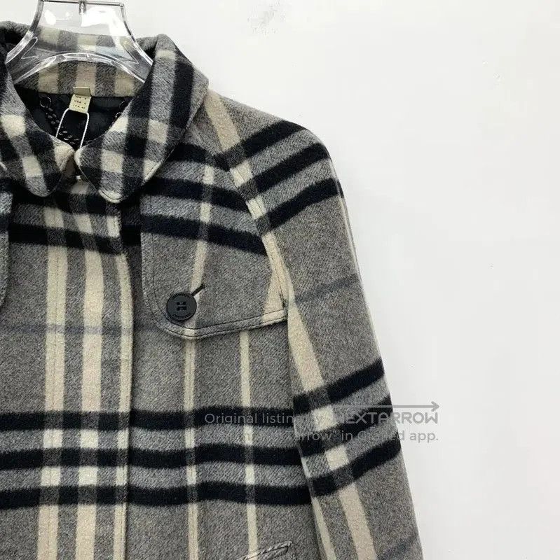 Burberry Burberry Women's Colorblock Wool Coat. Size M / US 6-8 / IT 42-44 - 3 Thumbnail