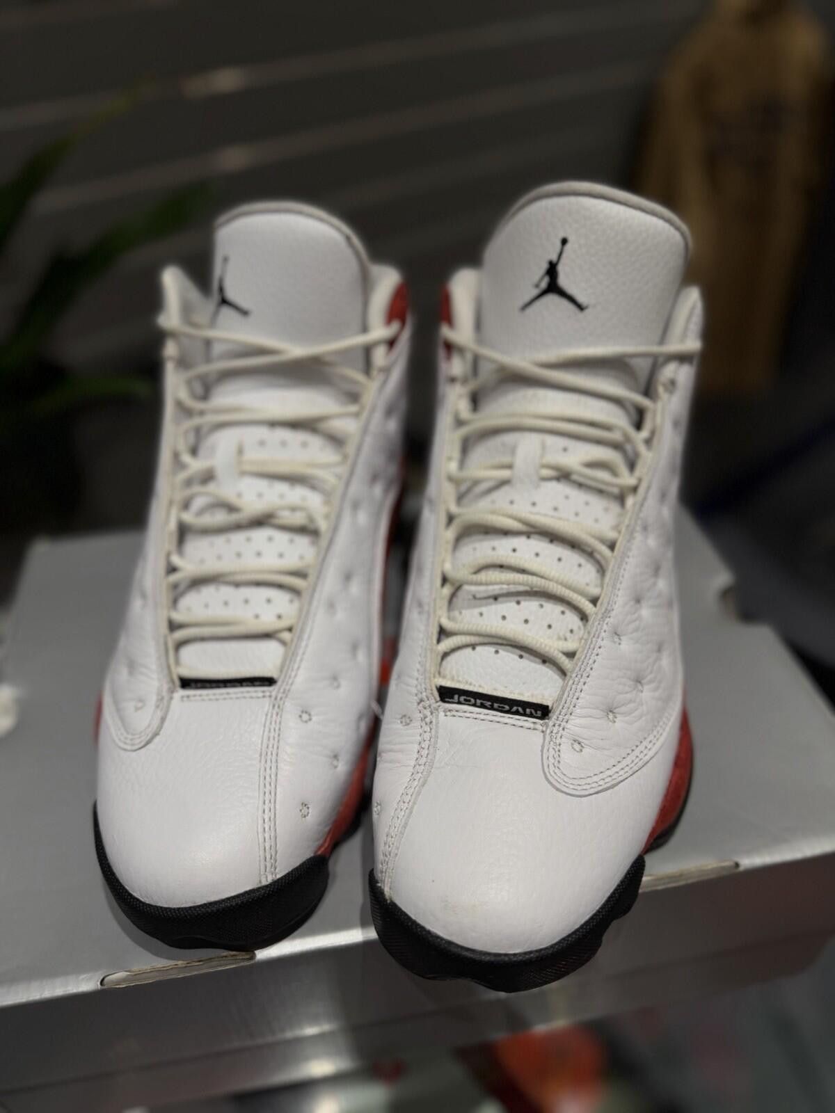 Jordan Brand Jordan Air Jordan 13 Retro Chicago White Red Black Size (10) Size US 10 / EU 43 - 7 Thumbnail