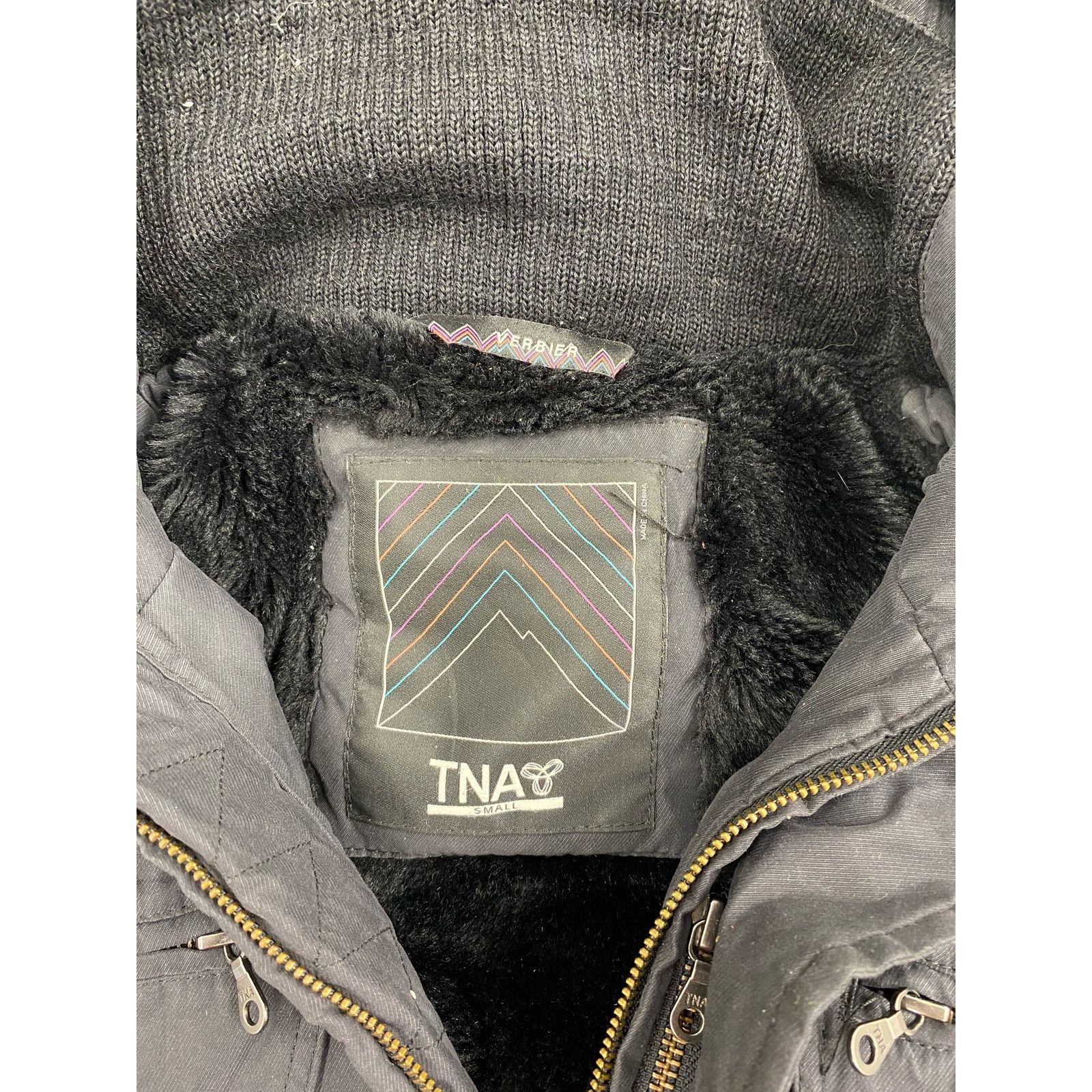 Aritzia Aritzia TNA verbier Parka size Small Black Size S / US 4 / IT 40 - 5 Thumbnail