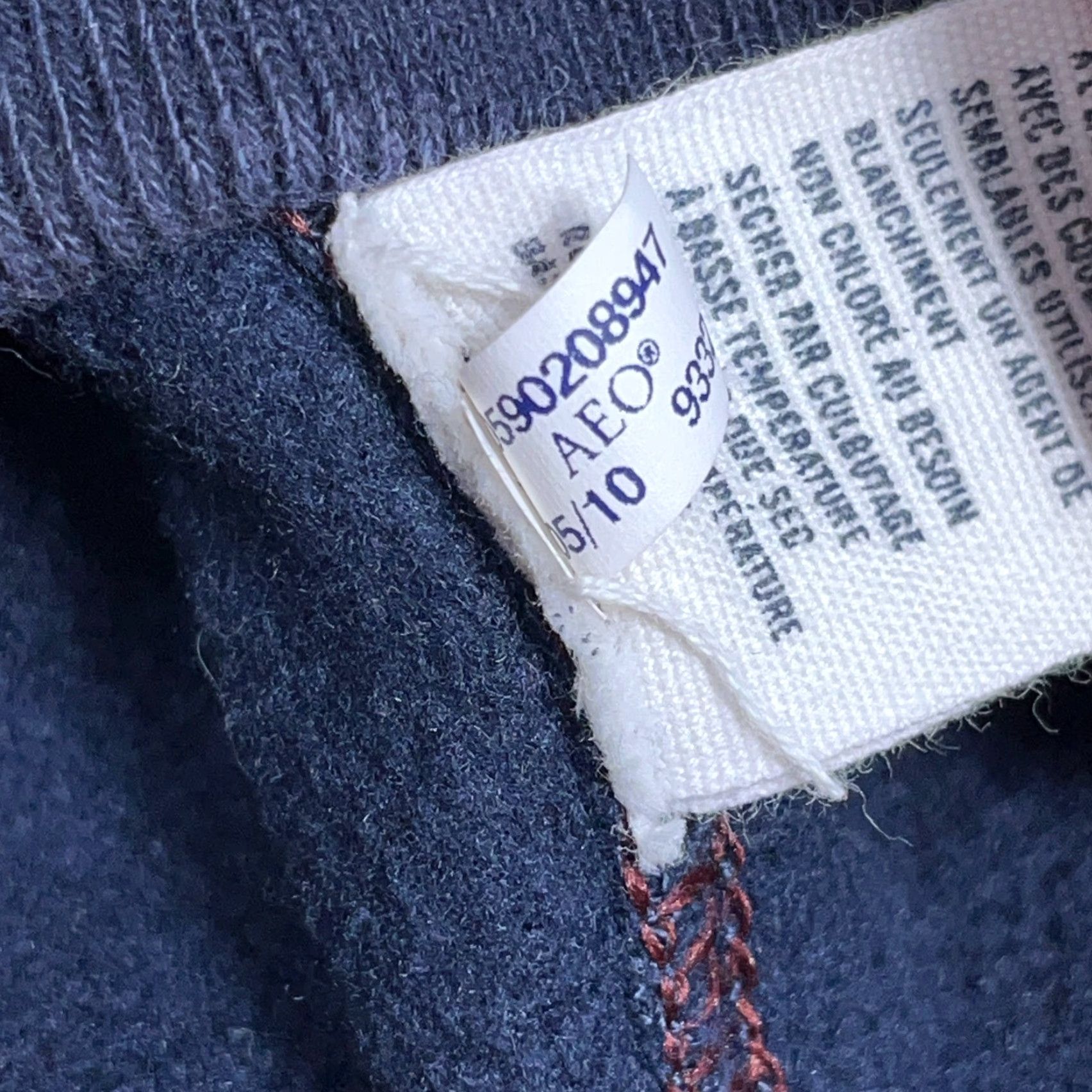 American Eagle Outfitters VINTAGE American Eagle Outfitters Cardigan Sweater Men L Blue Varsity Button Patch Knit Cardigan 80s Logo Modern Preppy Sports Classic Mens Size US L / EU 52-54 / 3 - 5 Thumbnail