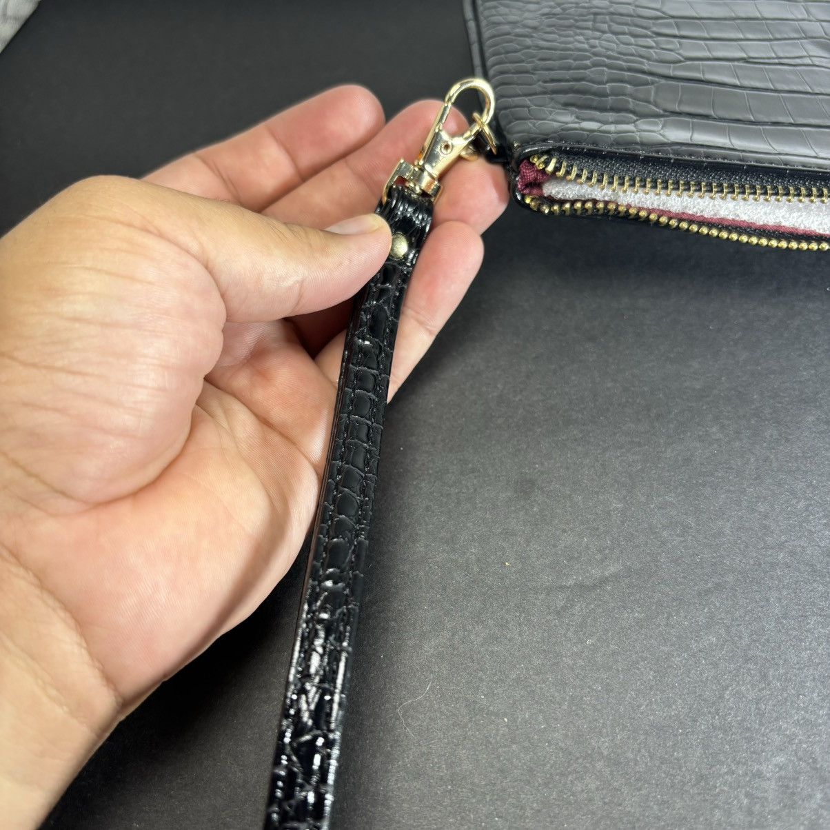 Ellen Tracy Ellen Tracey The Croco collection Wristlet NWT Size ONE SIZE - 12 Thumbnail