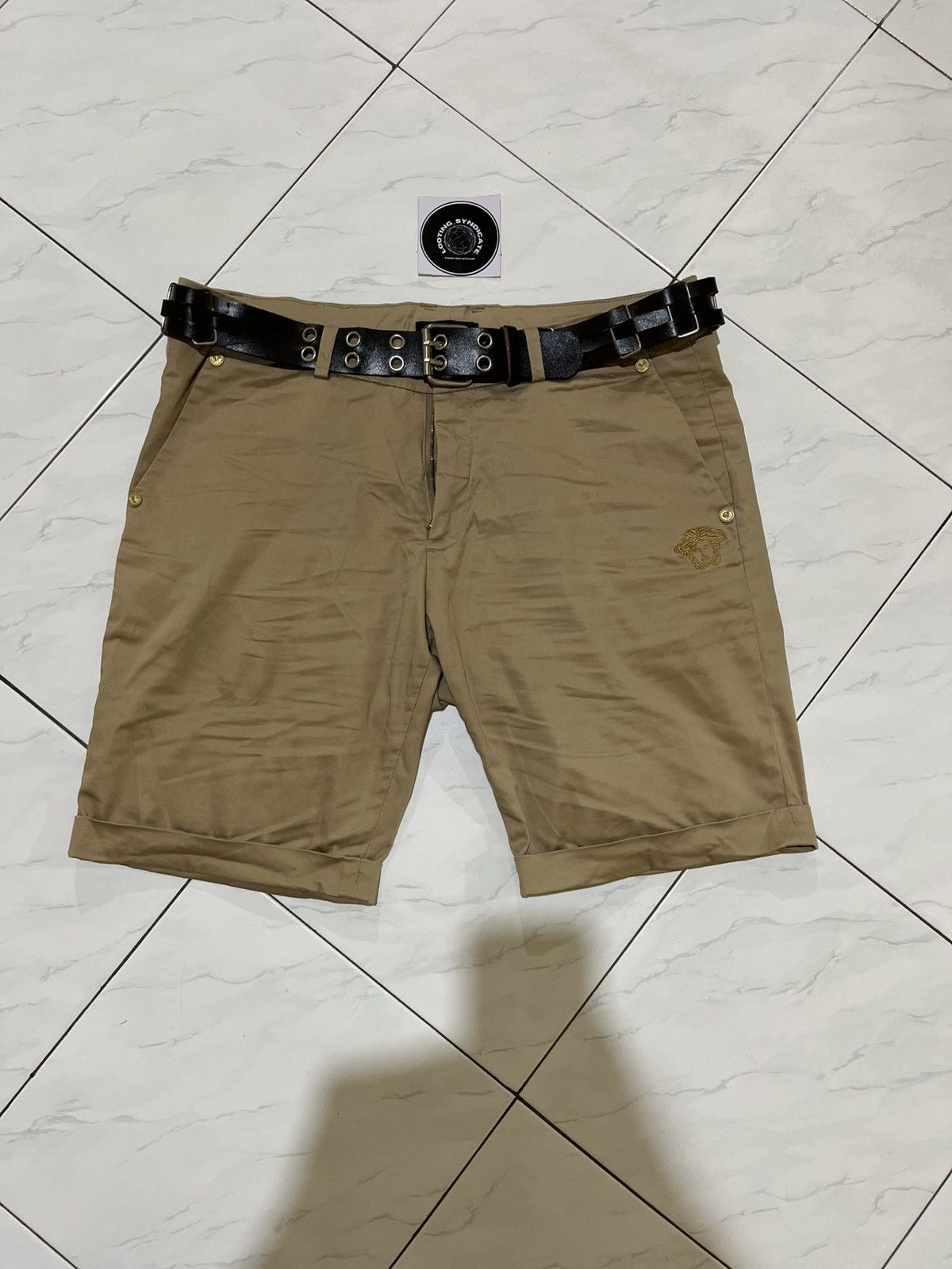 Versace 🔥 Gianni Versace Short Pants Size US 32 / EU 48 - 1 Thumbnail