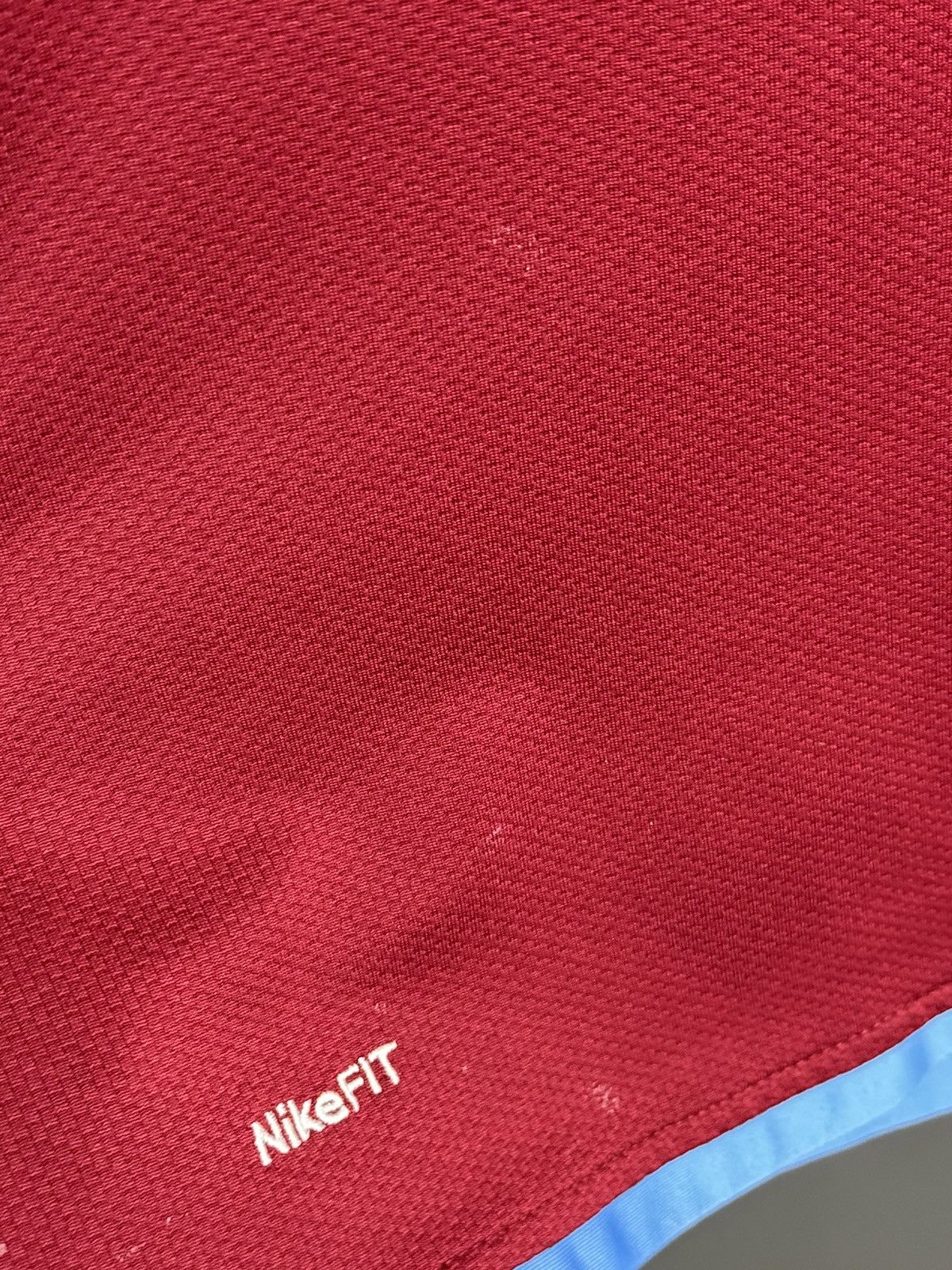 Nike Aston Villa 08/09 Home Football Jersey Size US L / EU 52-54 / 3 - 7 Thumbnail