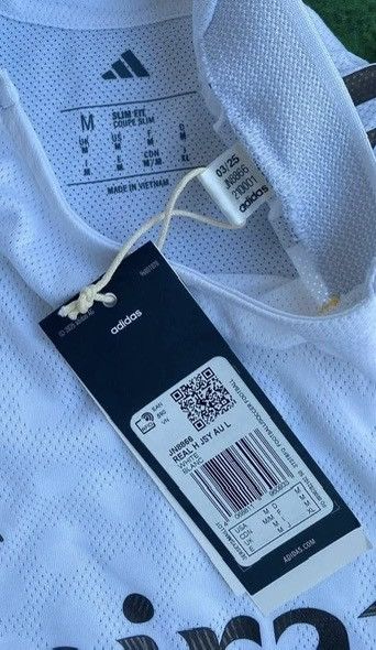 Adidas Long sleeve Adidas Real Madrid 25/26 Authentic Mbappe size M Size US M / EU 48-50 / 2 - 8 Thumbnail