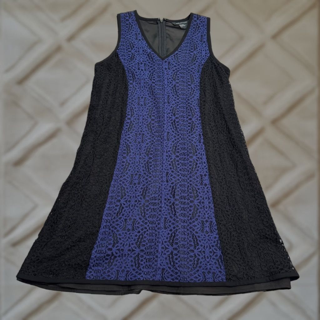 Armani Exchange A|X Armani Exchange Colorblock Lace Shift Dress Womens Small Blue Black V-Neck Size S / US 4 / IT 40 - 1 Thumbnail