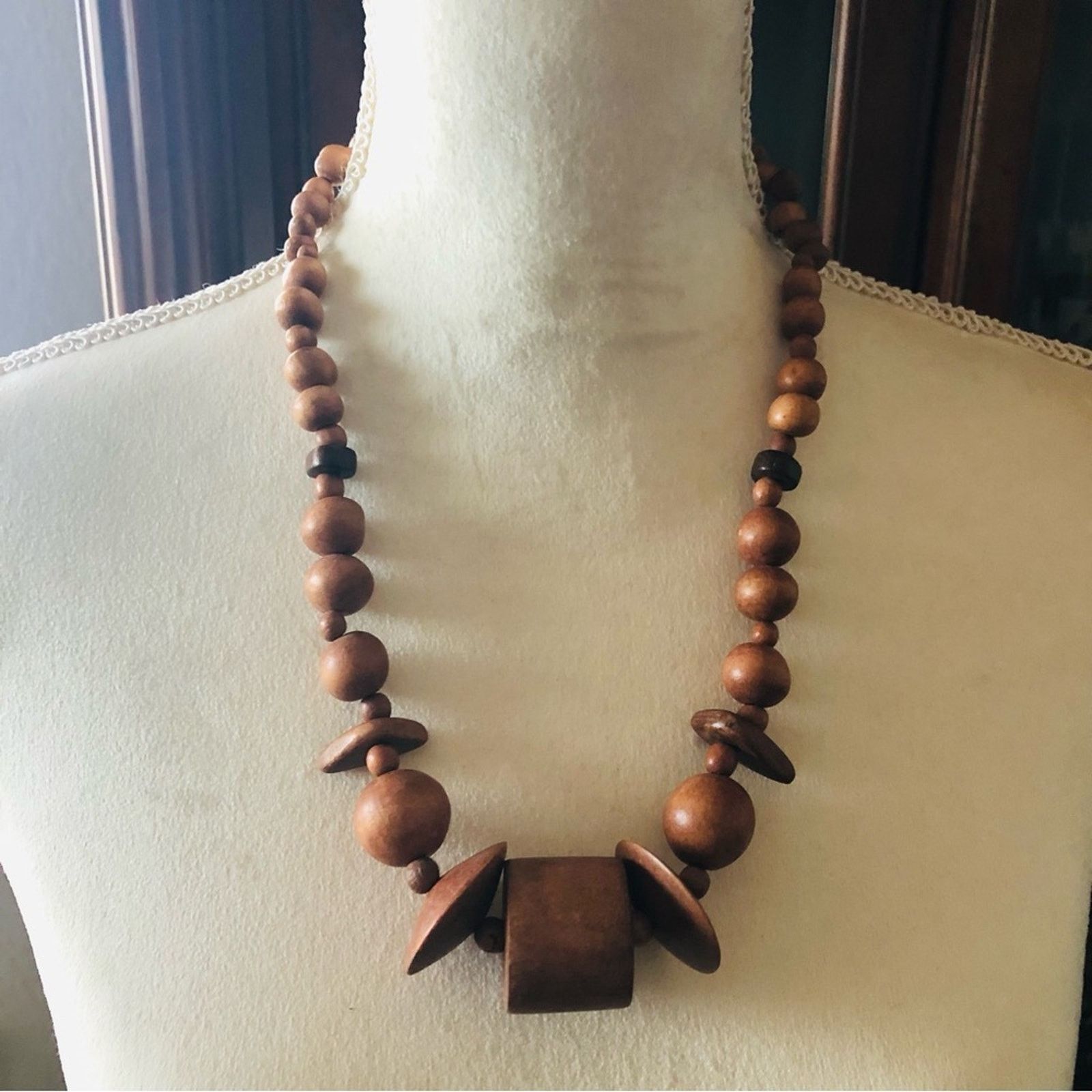 Vintage Vintage handmade wood bead necklace Size ONE SIZE - 4 Thumbnail