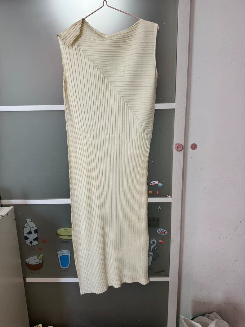 Issey Miyake Issey Miyake size:2 White pleated dress Size M / US 6-8 / IT 42-44 - 4 Thumbnail
