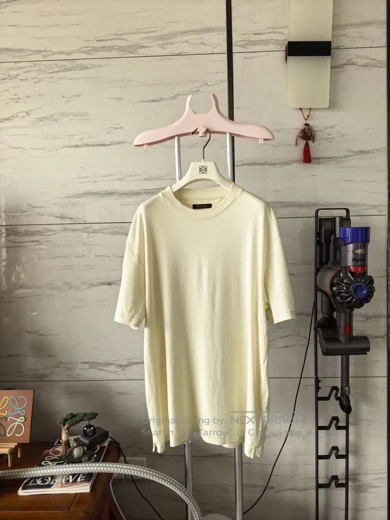 Loro Piana Loro Piana Short Sleeve Made of Pearl Cotton, Soft and Smo Size US L / EU 52-54 / 3 - 1 Thumbnail
