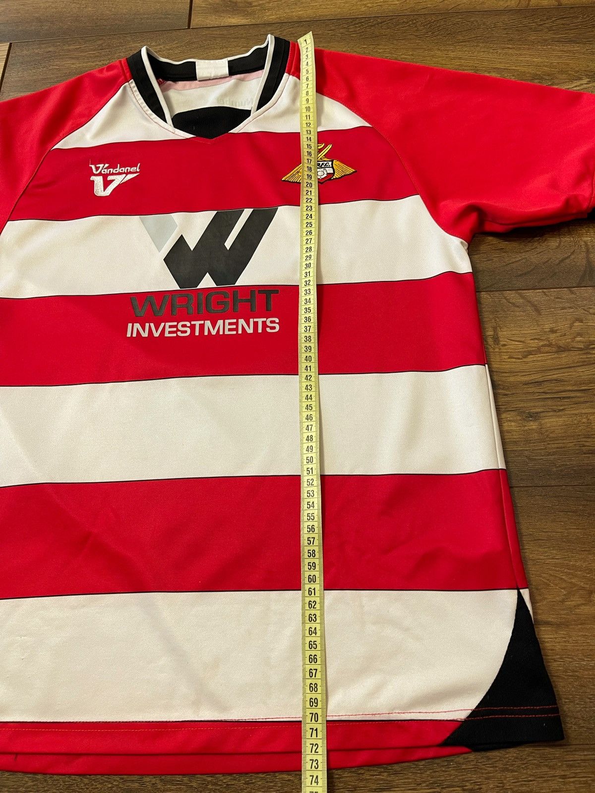 Nike Doncaster Rovers Shirt Large Red Vandanel Jersey 2009/2010 Size US L / EU 52-54 / 3 - 15 Thumbnail