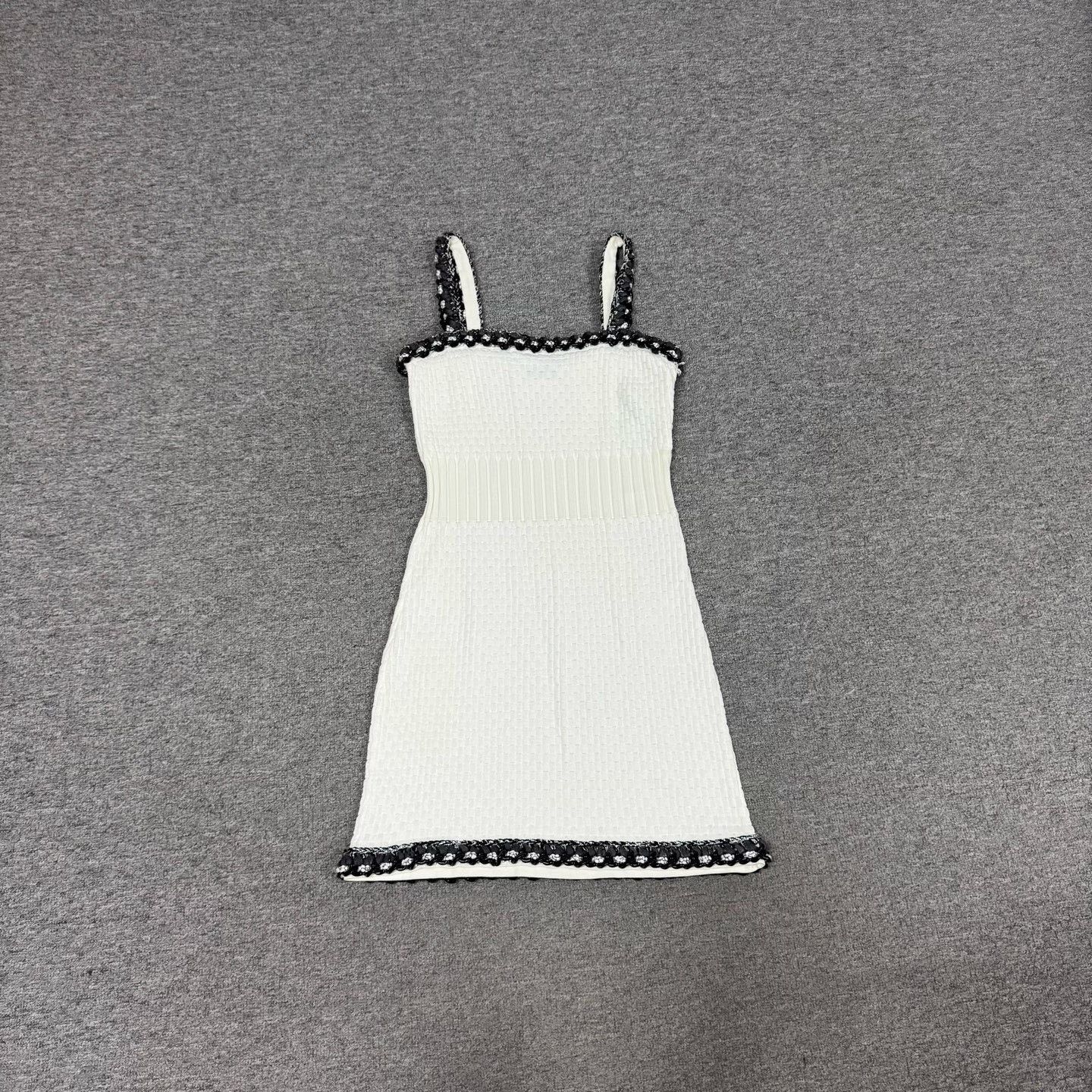 Chanel Chanel 2014 Chain Sling Dress 38 Size S / US 4 / IT 40 - 1 Thumbnail