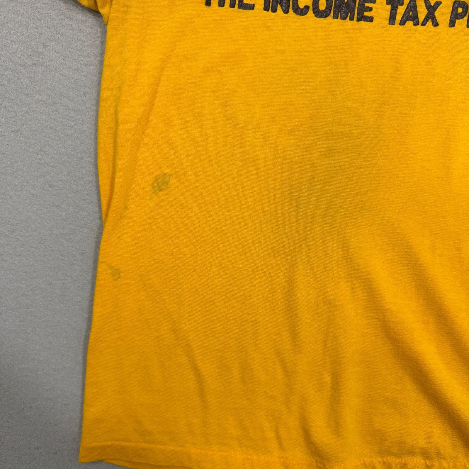 Vintage Vintage The Income Tax People Shirt Large Yellow Paper Thin Size US L / EU 52-54 / 3 - 6 Thumbnail