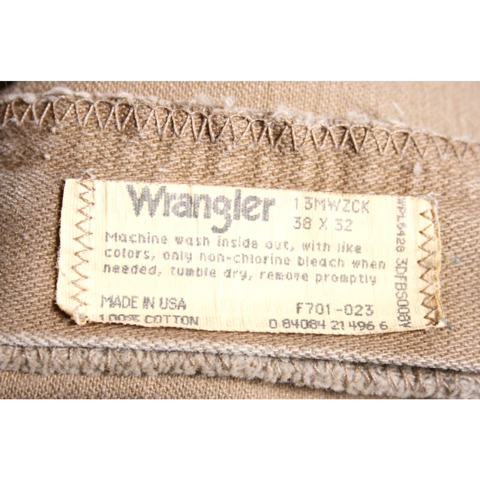 Wrangler VINTAGE Wrangler Jeans Tag 38x32 Tan 36x32 USA Made Denim Straight Mens Jeans Size US 35 - 8 Thumbnail