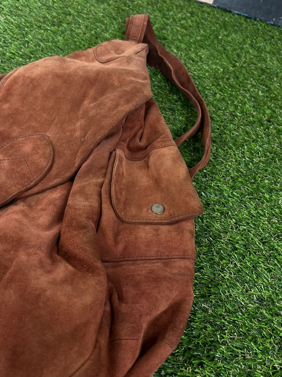 Japanese Brand Y2k Vintage Traveller Suede Leather Sling Bag Brown Size ONE SIZE - 3 Thumbnail
