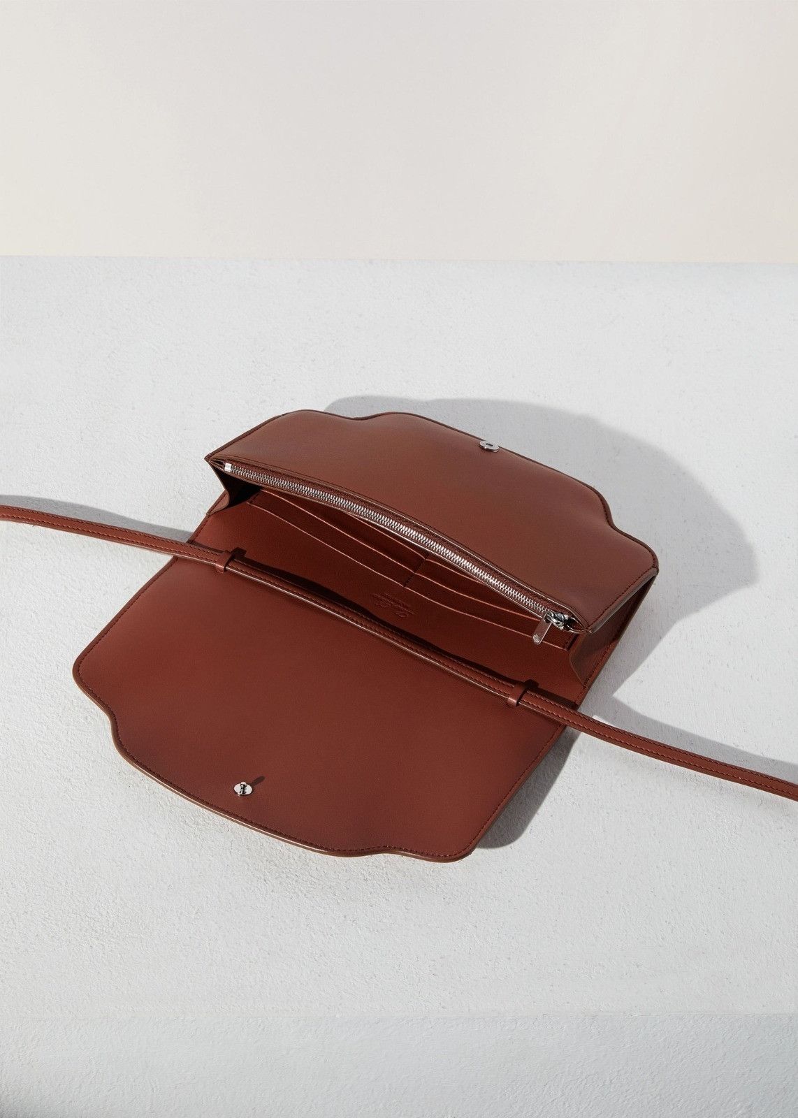 Loro Piana o1srvl11e0924 Size: / OS Sesia Clutch Purse in Brick Red Size ONE SIZE - 2 Thumbnail