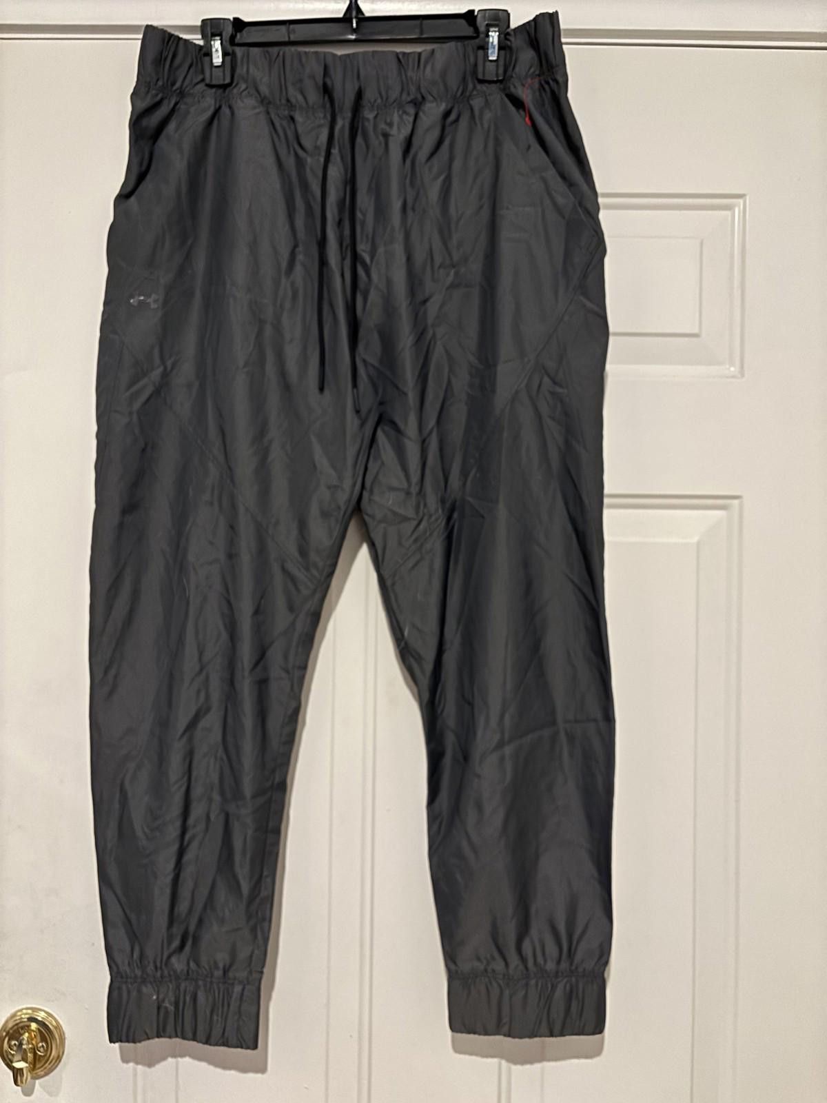 Under Armour Women's sz L Under Armour grey athletic jogging pants #657 Size 36" / US 14 / IT 50 - 1 Thumbnail