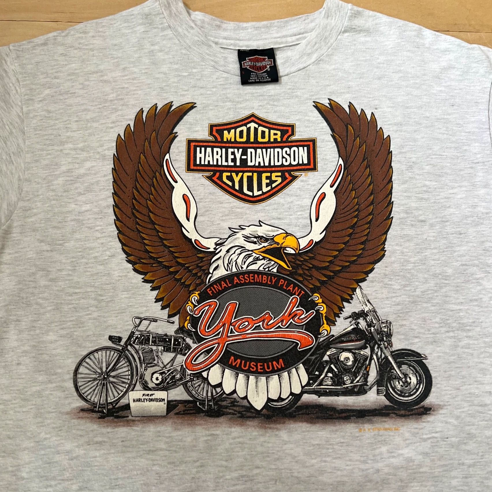 Harley Davidson VINTAGE Harley-Davidson Shirt L Gray 90s Final Assembly Plant Biker Eagle Art Shirt Mens 90s Harley-Davidson USA Cartoon Ice Age Logo Size US L / EU 52-54 / 3 - 3 Thumbnail