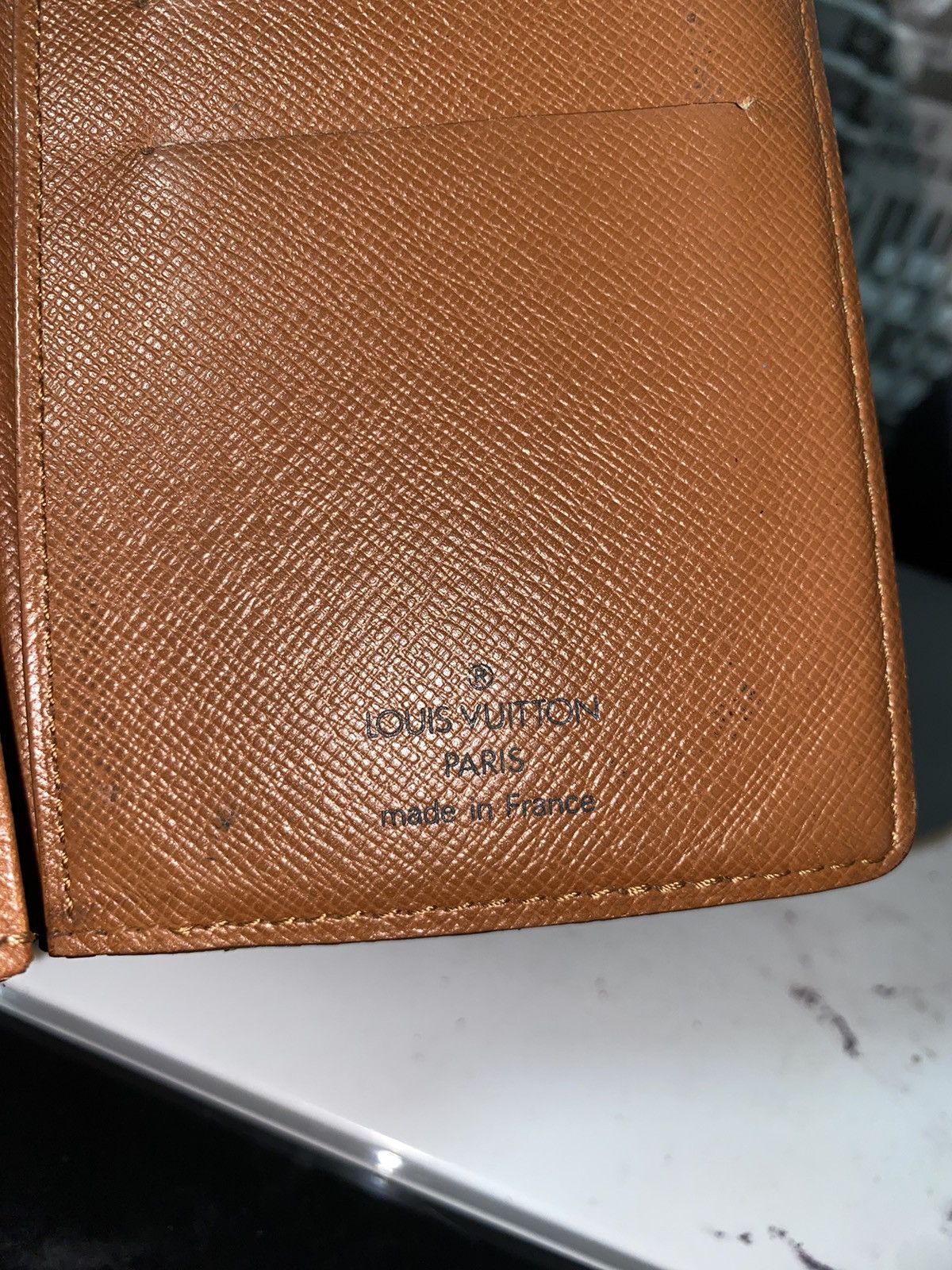 Louis Vuitton Authentic Louis Vuitton Checkbook Holder Size ONE SIZE - 6 Thumbnail