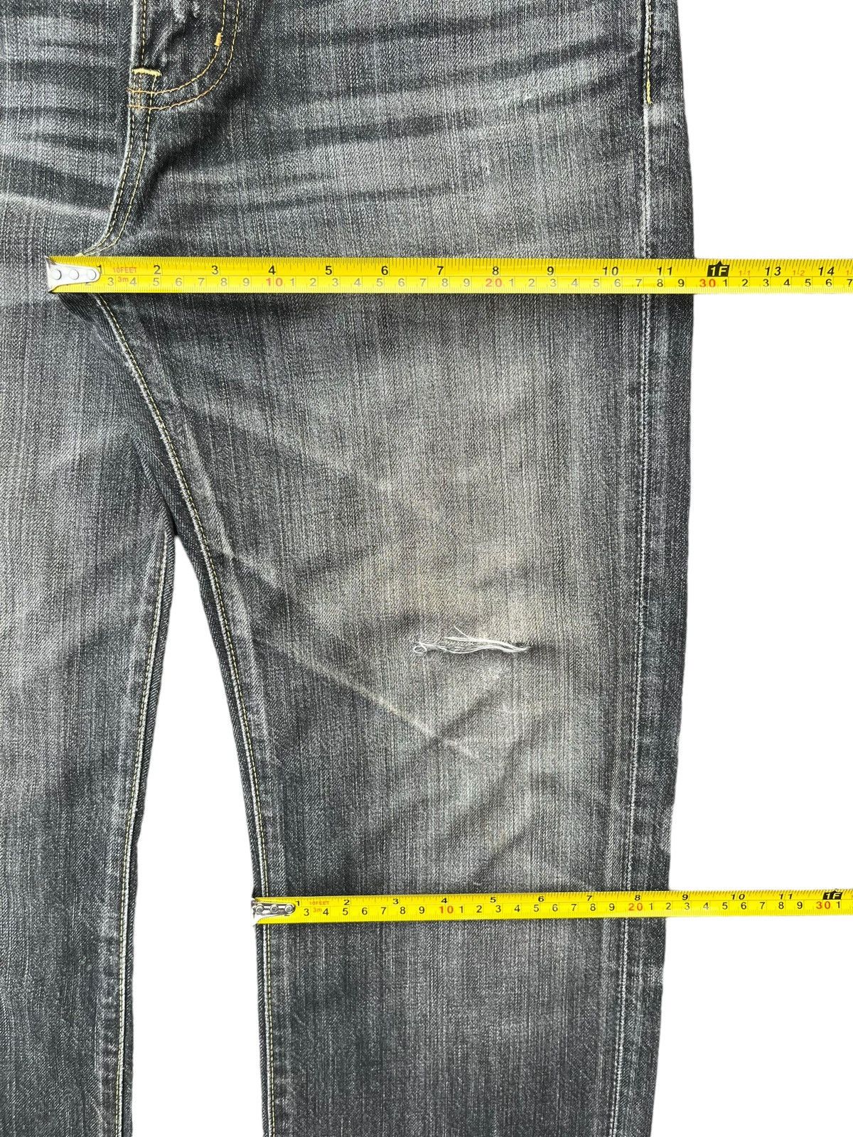 Undercover Vintage Japanese Brand Uniqlo Distressed Loose Fit Jeans Size US 32 / EU 48 - 14 Thumbnail