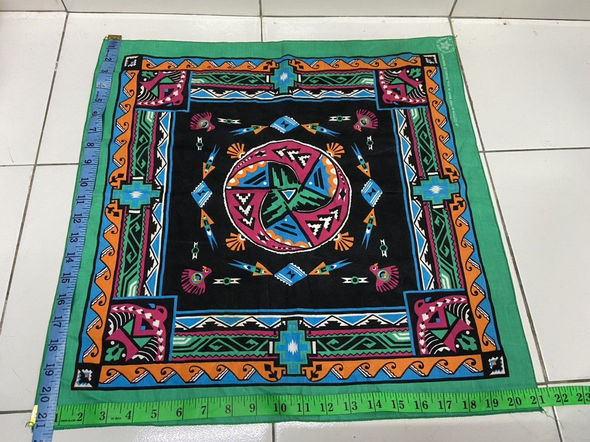 Vintage VINTAGE WAMCRAFT NATIVE AMERICAN THUNDERBIRD BANDANA Size ONE SIZE - 8 Thumbnail