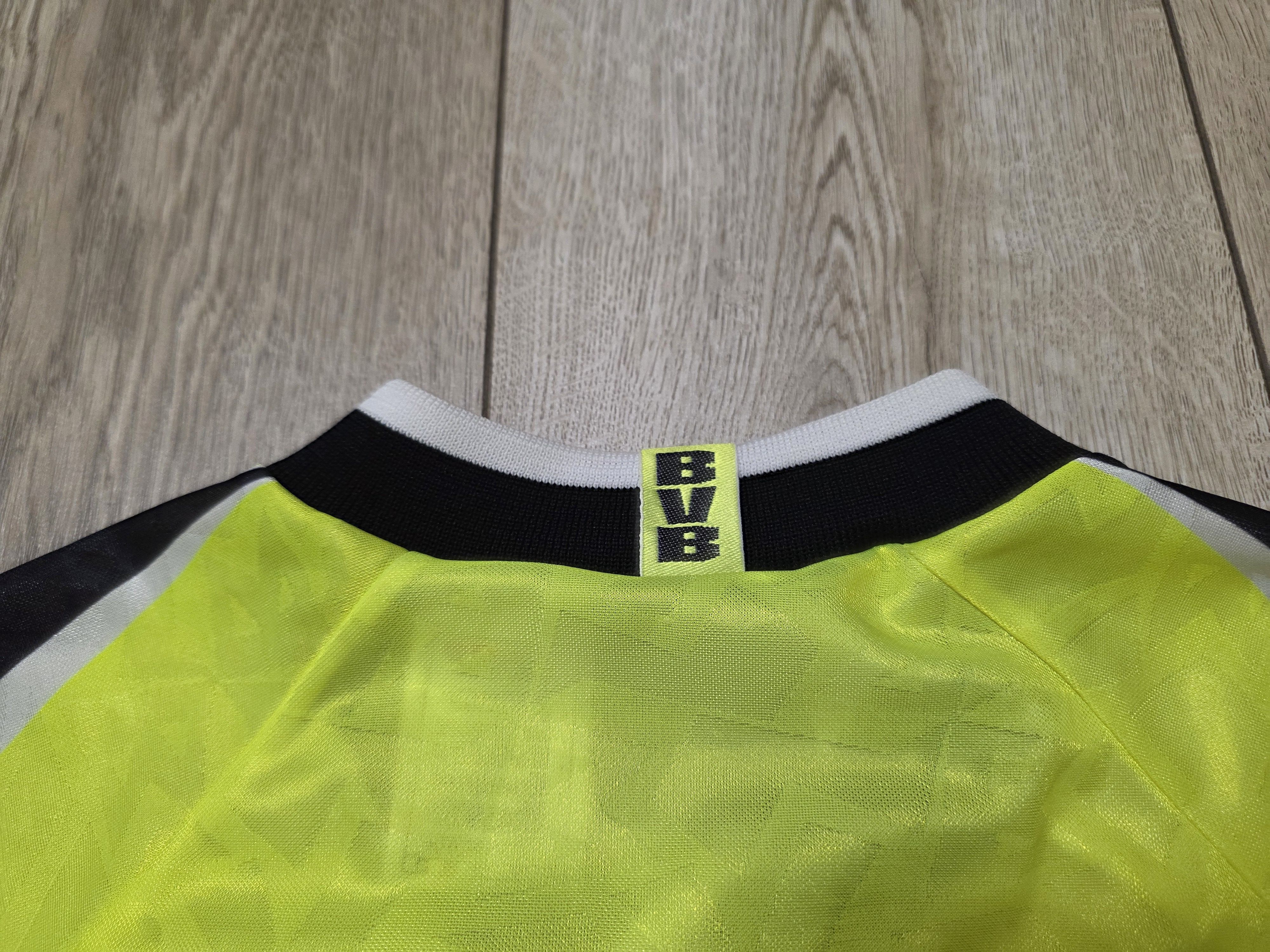Vintage BORUSSIA DORTMUND 1995 1996 VINTAGE FOOTBALL SOCCER JERSEY Size US S / EU 44-46 / 1 - 5 Thumbnail
