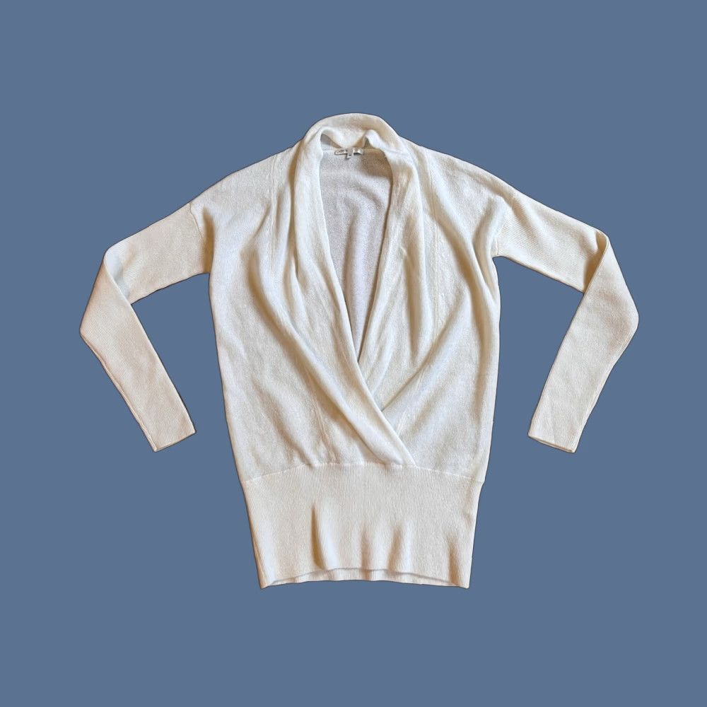 Vince Vince Sweater Women’s Medium White 100% Cashmere Deep V-Neck Pullover Knit Long Sleeve Regular Fit Classic Designer Size M / US 6-8 / IT 42-44 - 1 Thumbnail