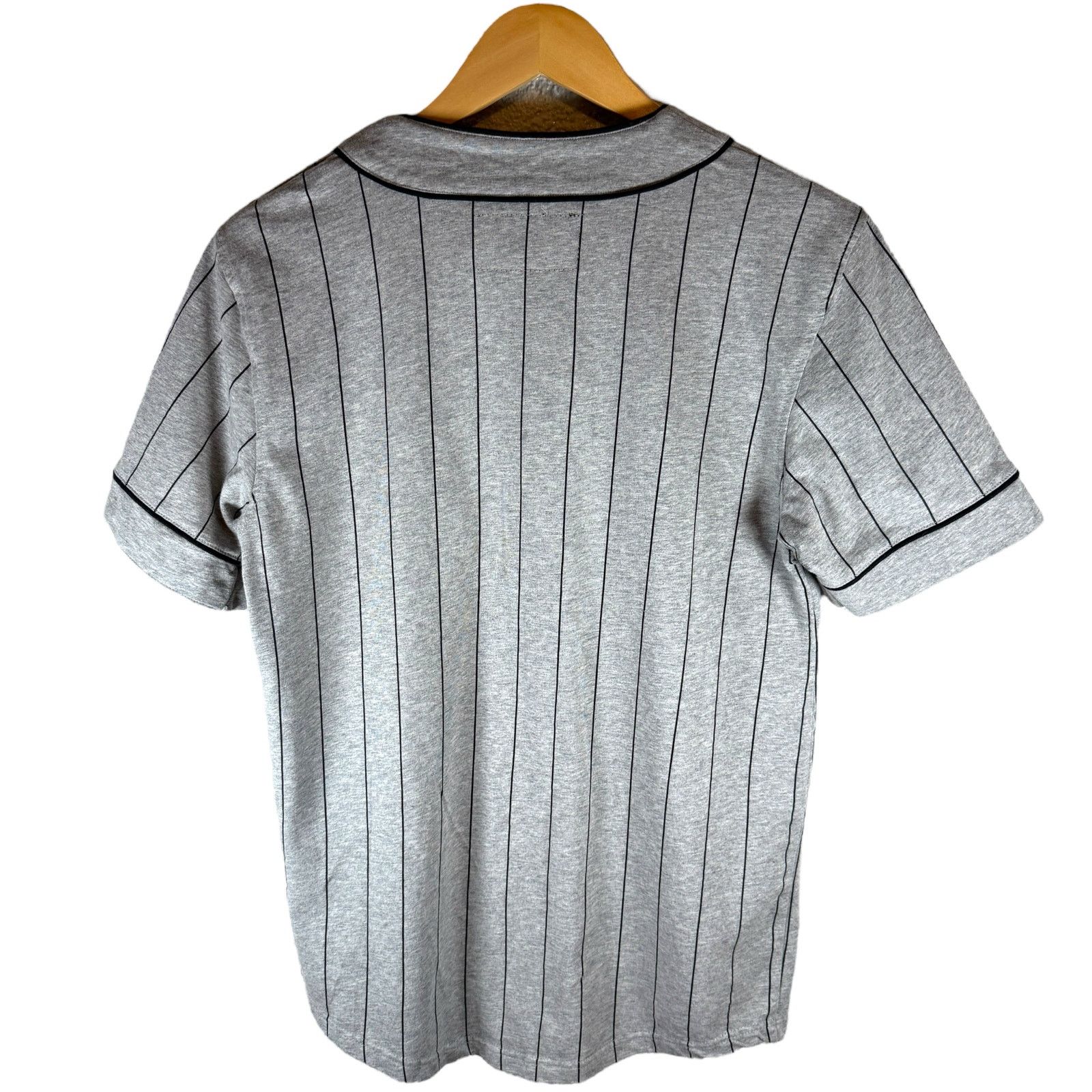Empyre Empyre 2018 Striped Embroidred Urban Baseball Jersey Men’s M Size US S / EU 44-46 / 1 - 2 Thumbnail