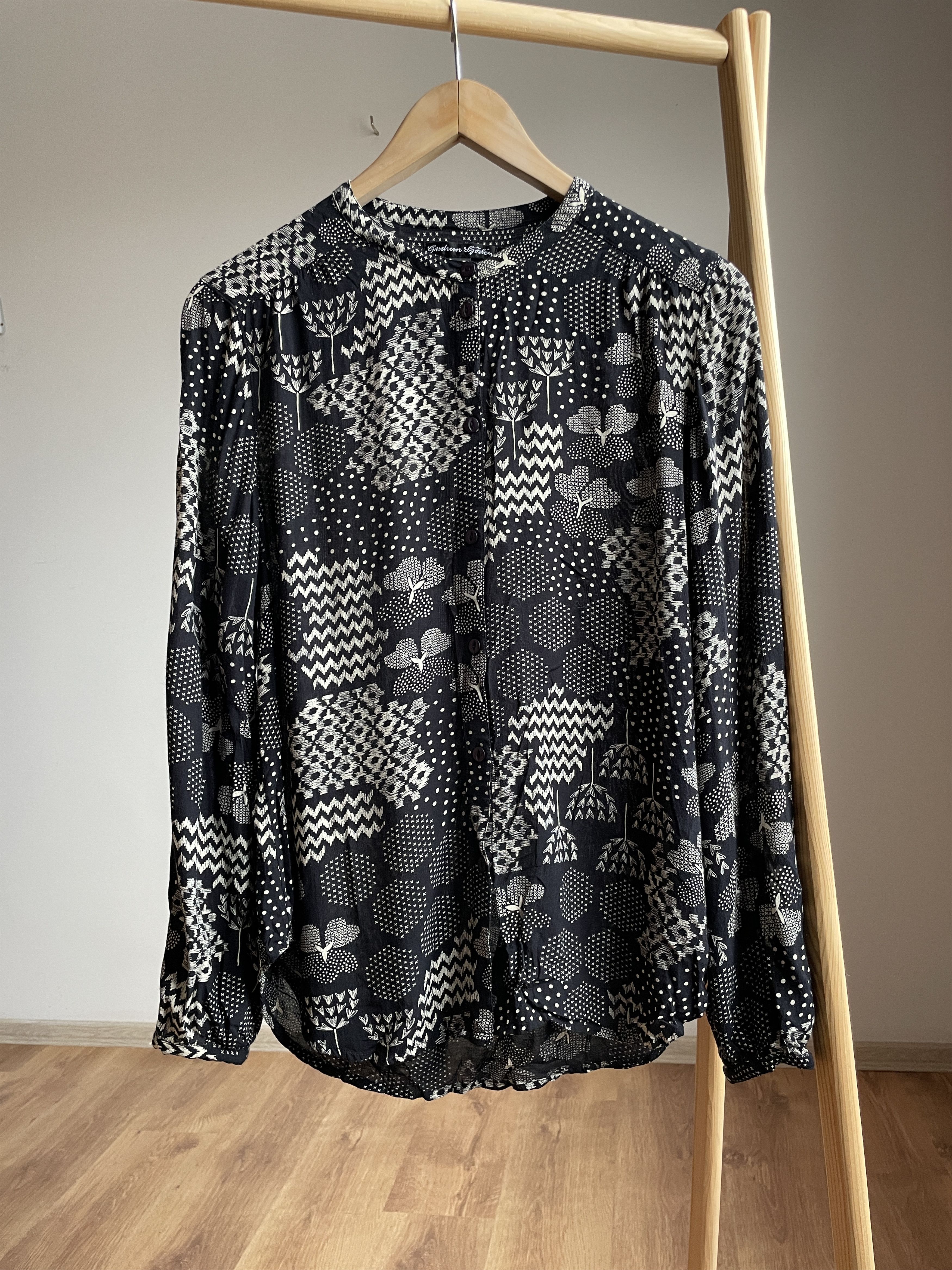 Gudrun Sjoden Gudrun Sjoden Floral Leaves Pattern Viscose Blouse Size M Size M / US 6-8 / IT 42-44 - 1 Thumbnail