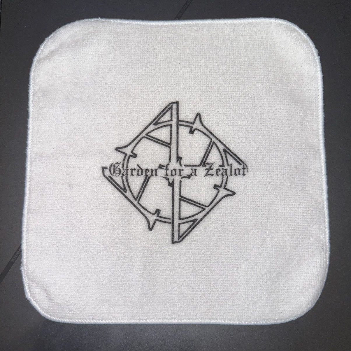 Japanese Brand alice auaa garden for a zealot hand towel | Grailed