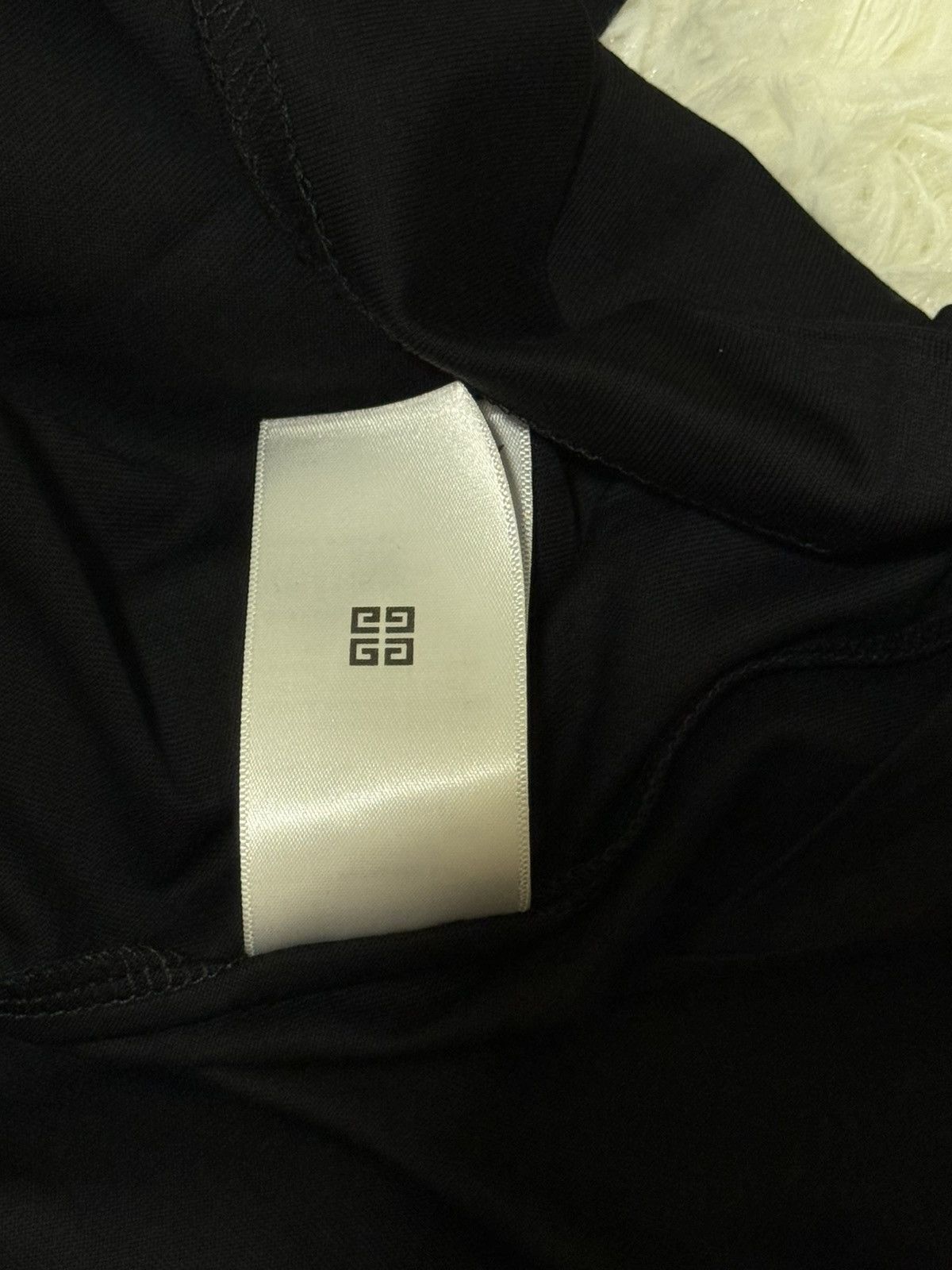 Givenchy Givenchy black t shirt Size US XS / EU 42 / 0 - 7 Thumbnail