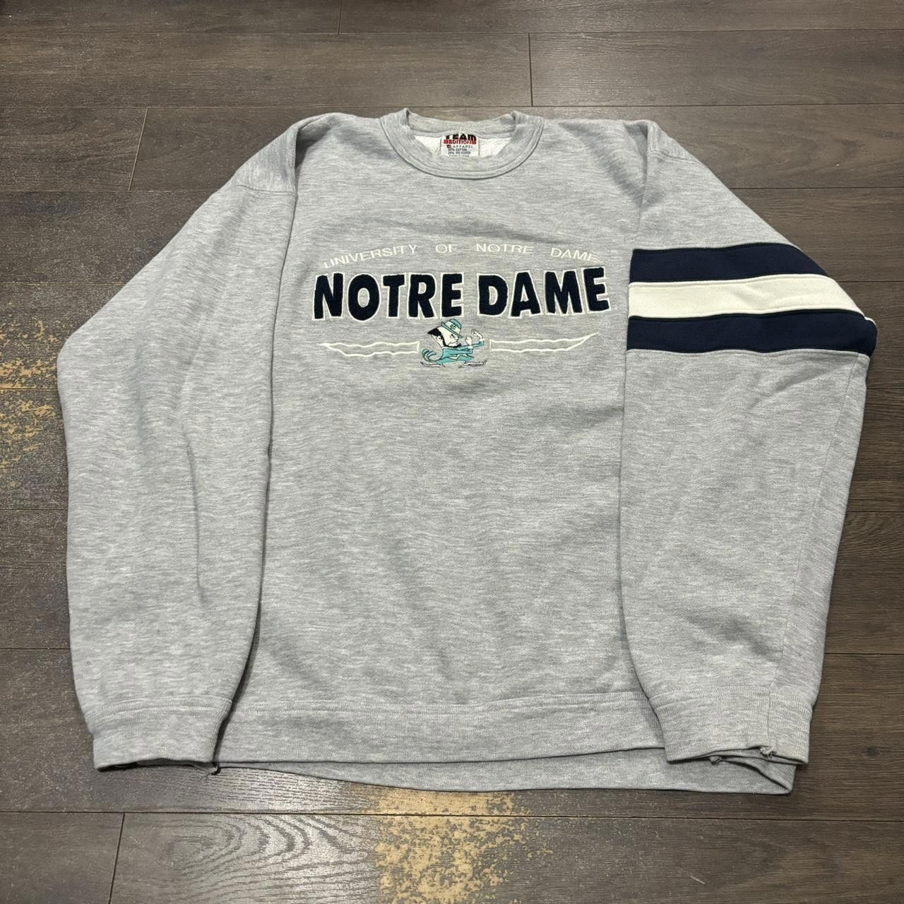 Designer vintage notre dame fighting Irish crewneck sweatshirt 90s L Size US L / EU 52-54 / 3 - 2 Thumbnail
