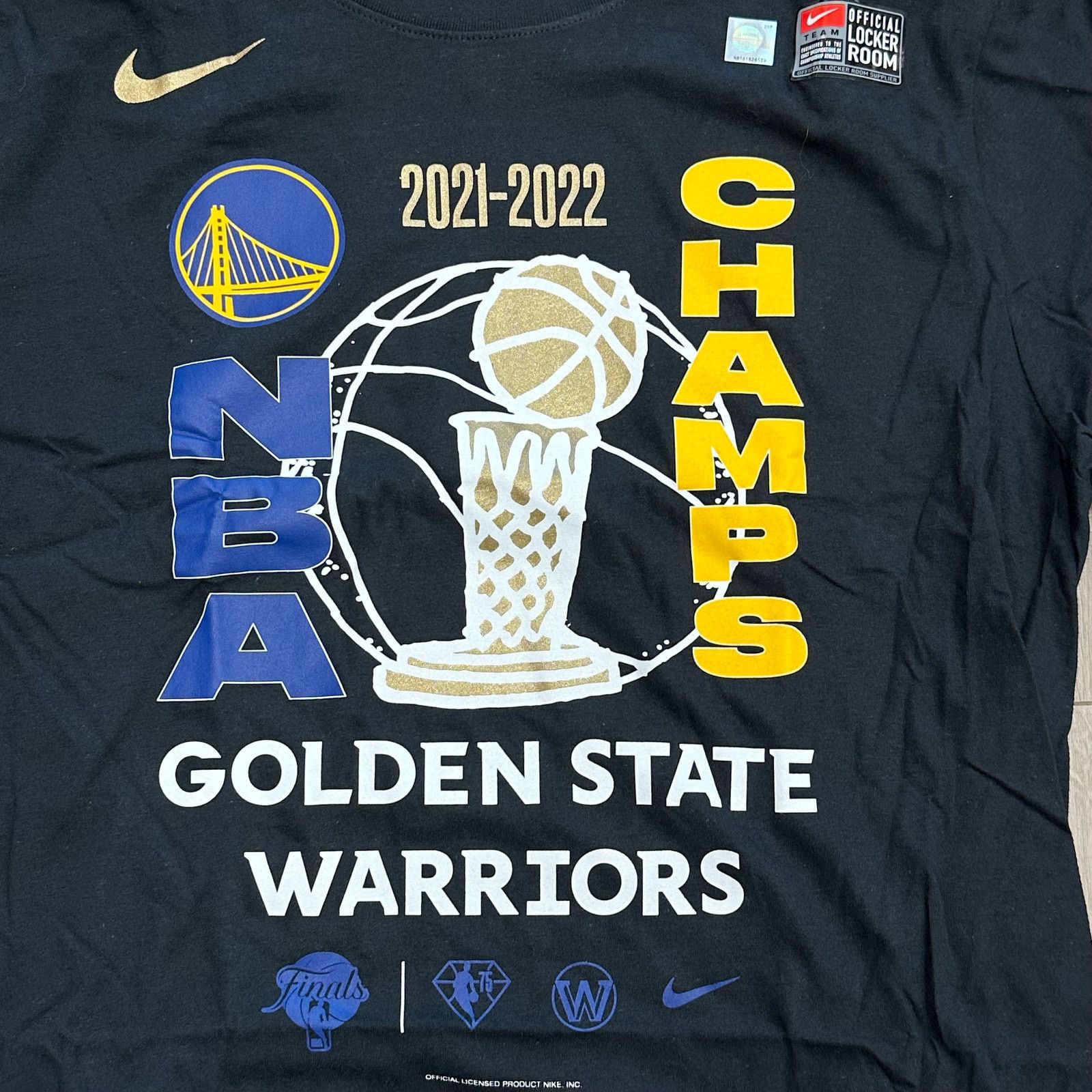 Nike Nike Golden State Warriors 2022 NBA Finals locker room Shirt Size US M / EU 48-50 / 2 - 3 Thumbnail